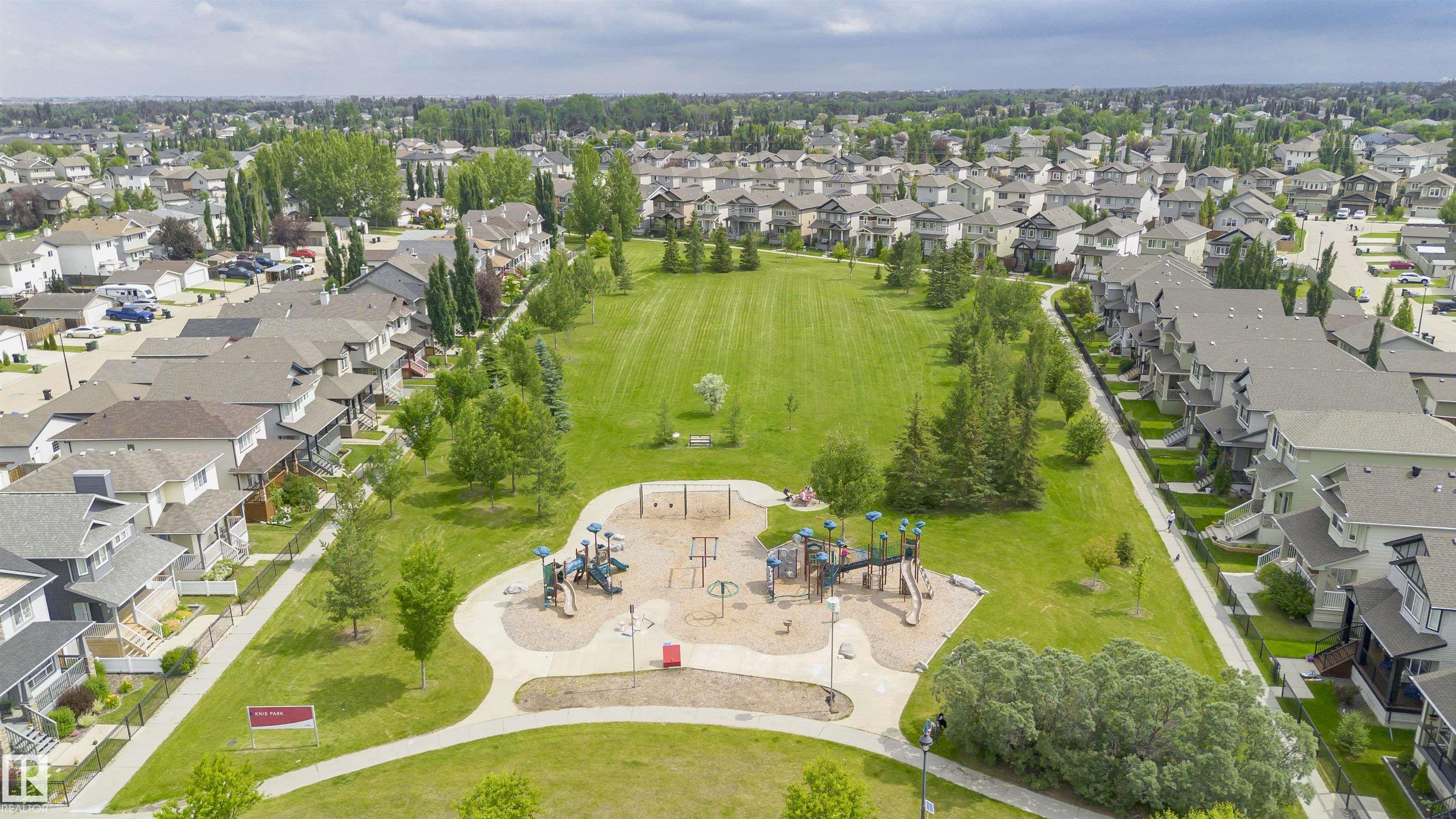 Photo 39 at 37 Suntree Promenade, Suntree, Leduc