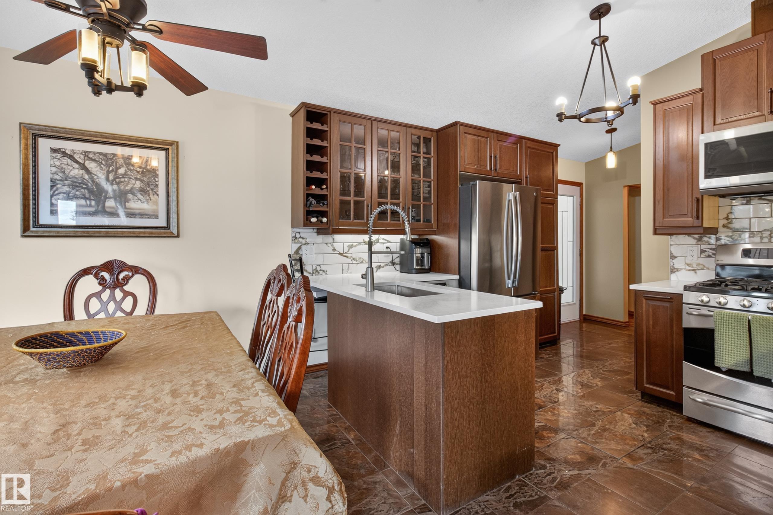 Photo 14 at 14 - 51149 Rge Road 231, Lina Country Estates, Rural Strathcona County