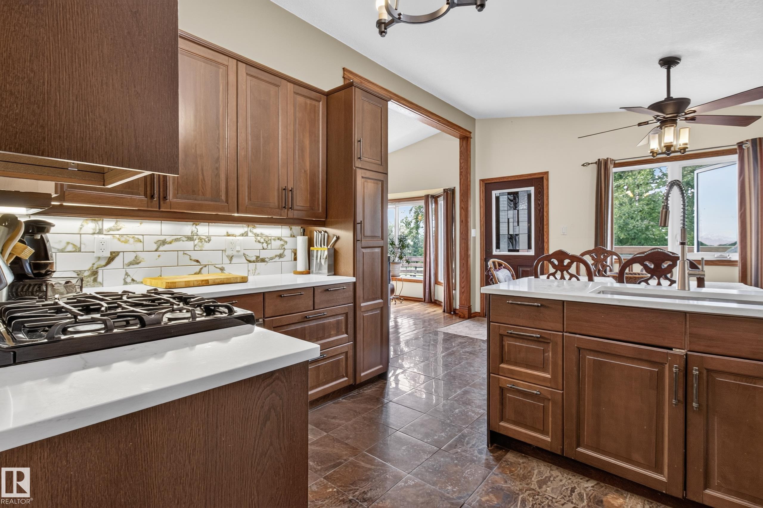 Photo 18 at 14 - 51149 Rge Road 231, Lina Country Estates, Rural Strathcona County