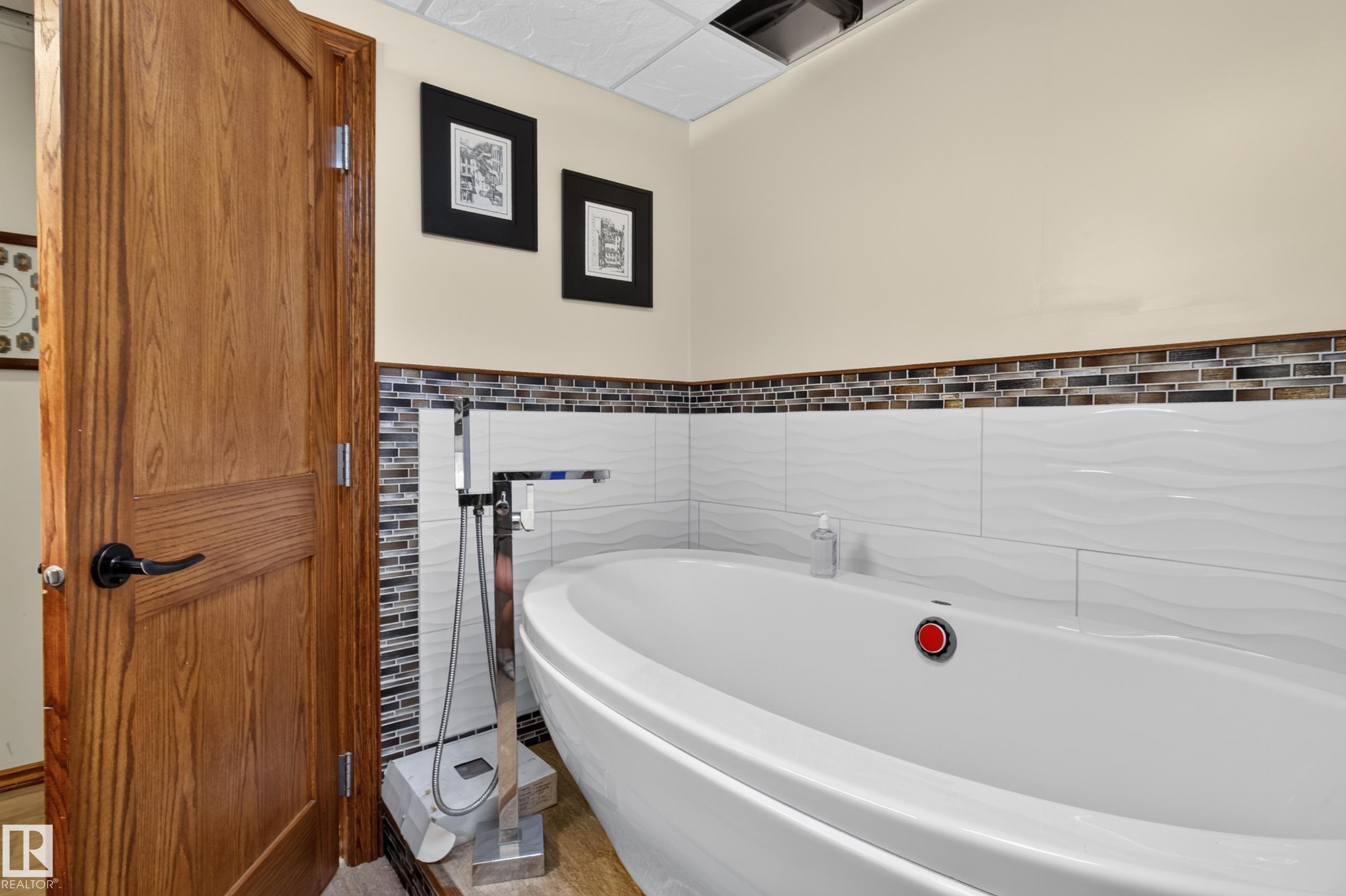 Photo 36 at 14 - 51149 Rge Road 231, Lina Country Estates, Rural Strathcona County