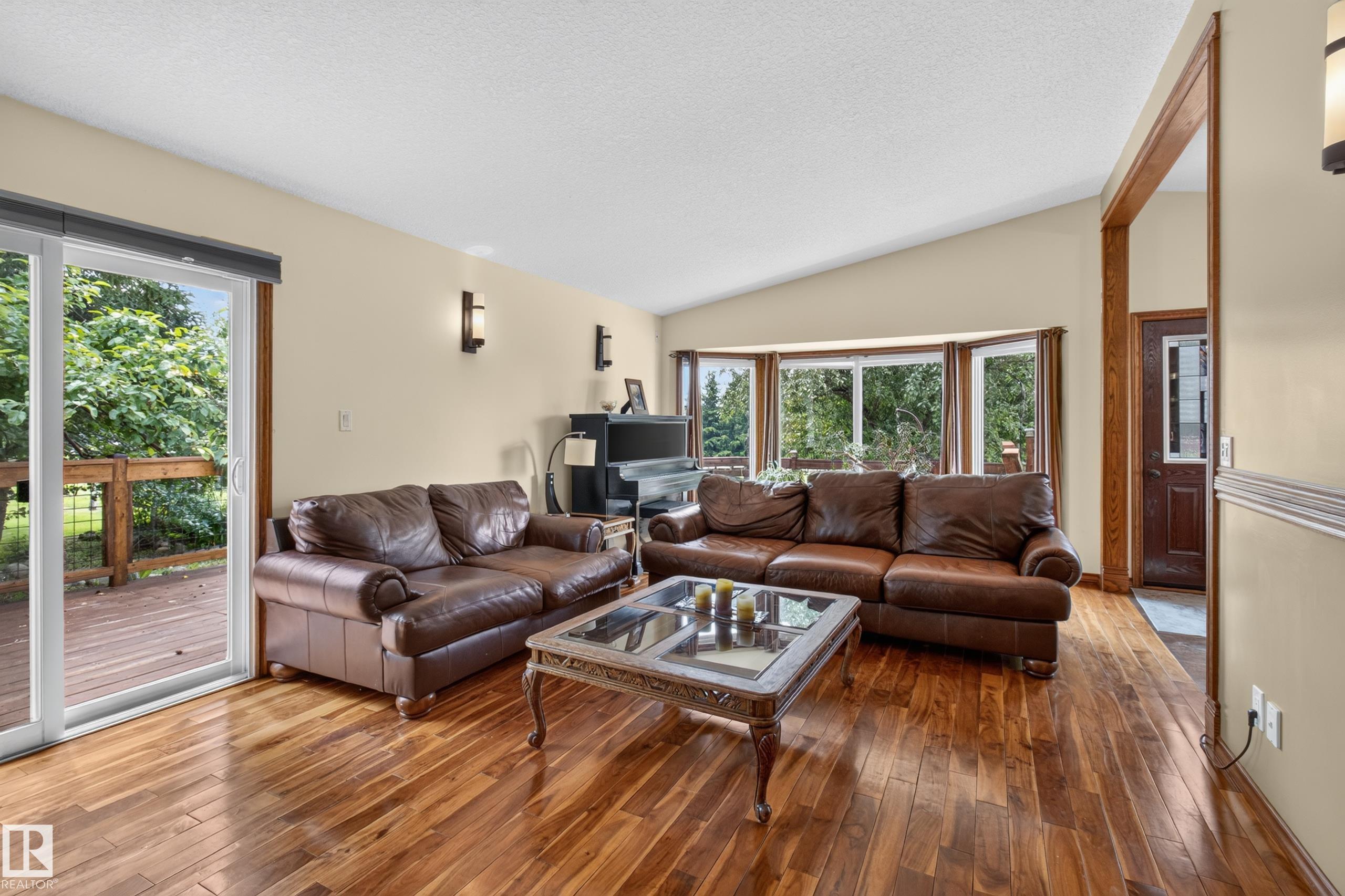 Photo 10 at 14 - 51149 Rge Road 231, Lina Country Estates, Rural Strathcona County