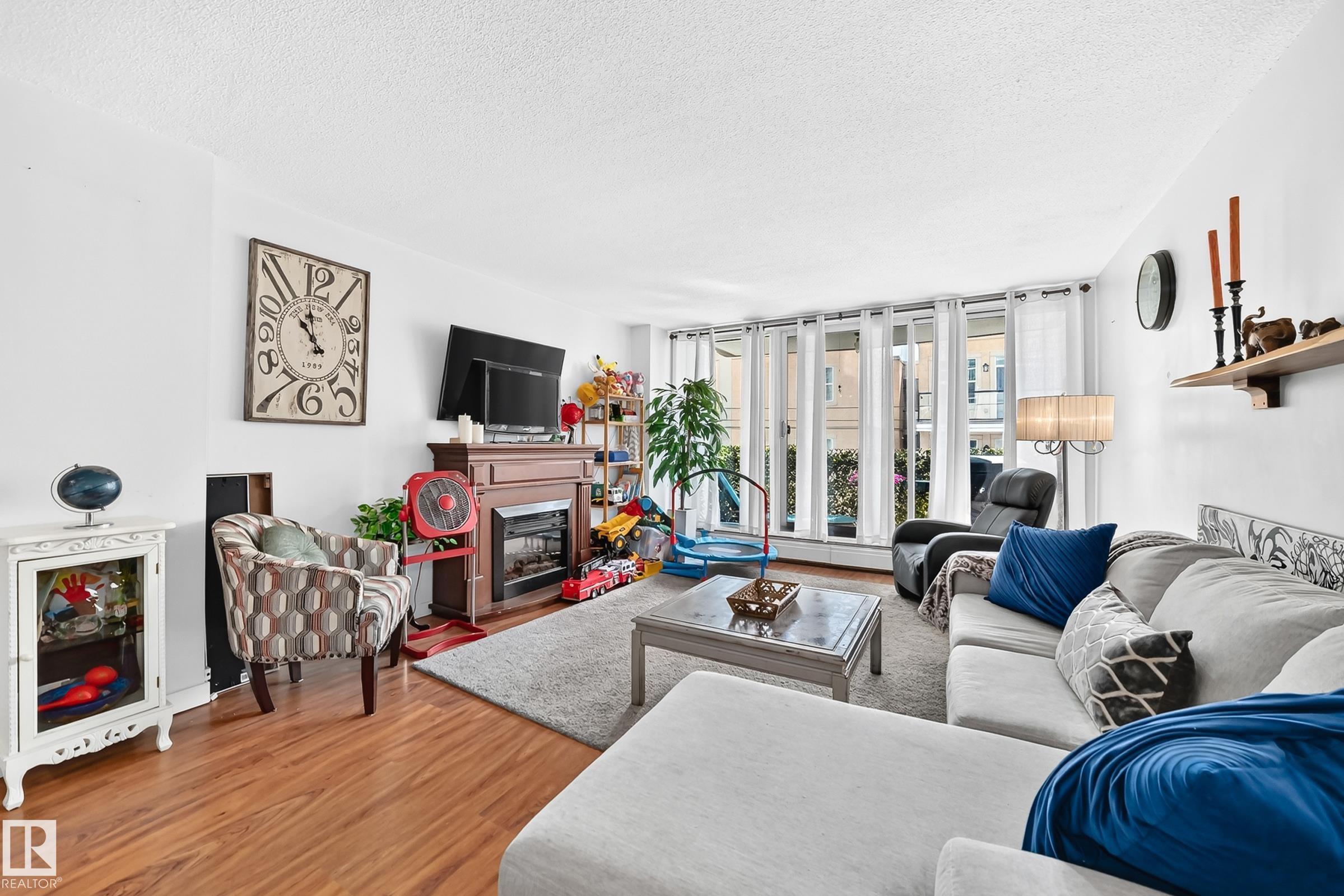 407 - 9835 113 Street NW, Wîhkwêntôwin, Edmonton