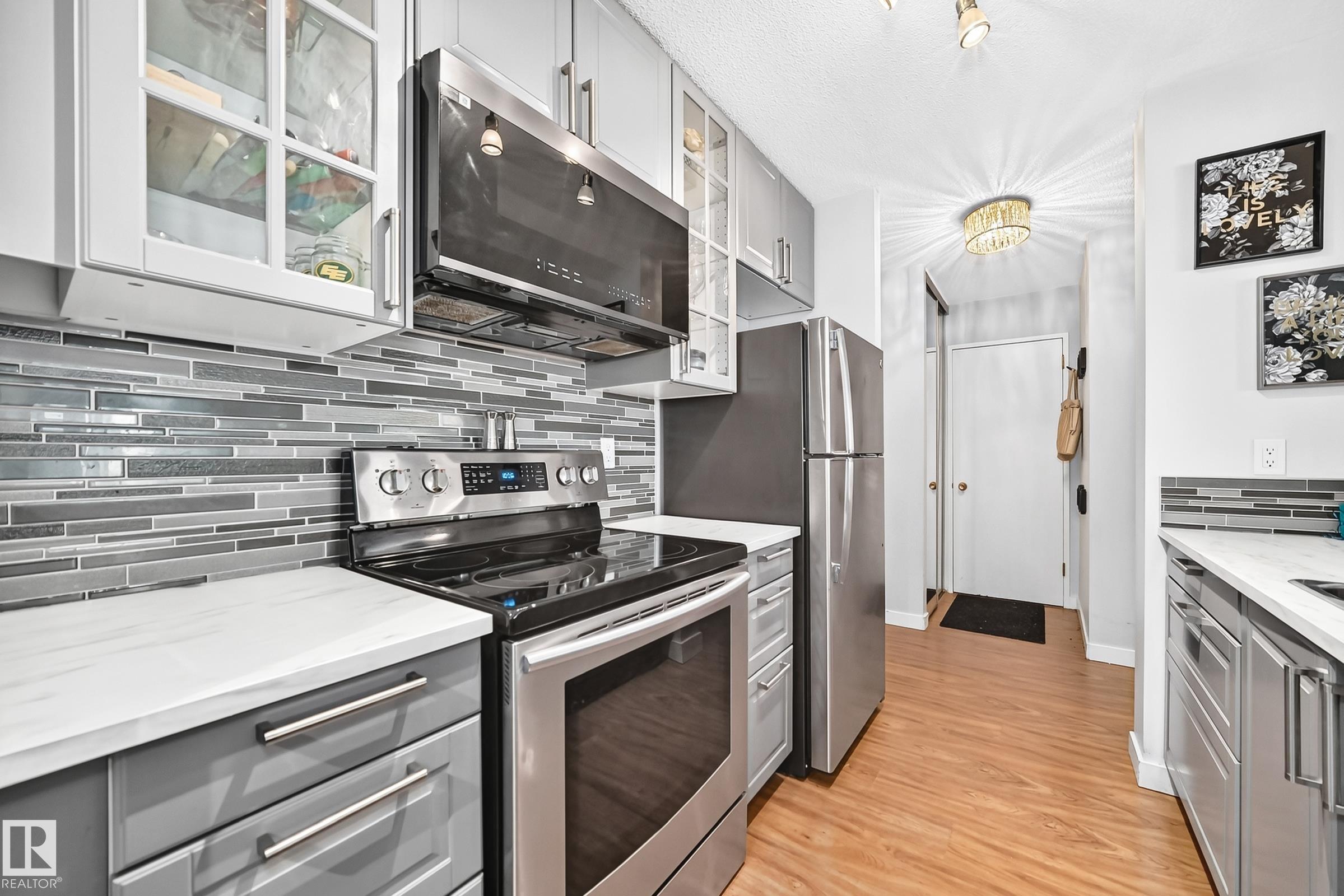 Photo 8 at 407 - 9835 113 Street NW, Wîhkwêntôwin, Edmonton