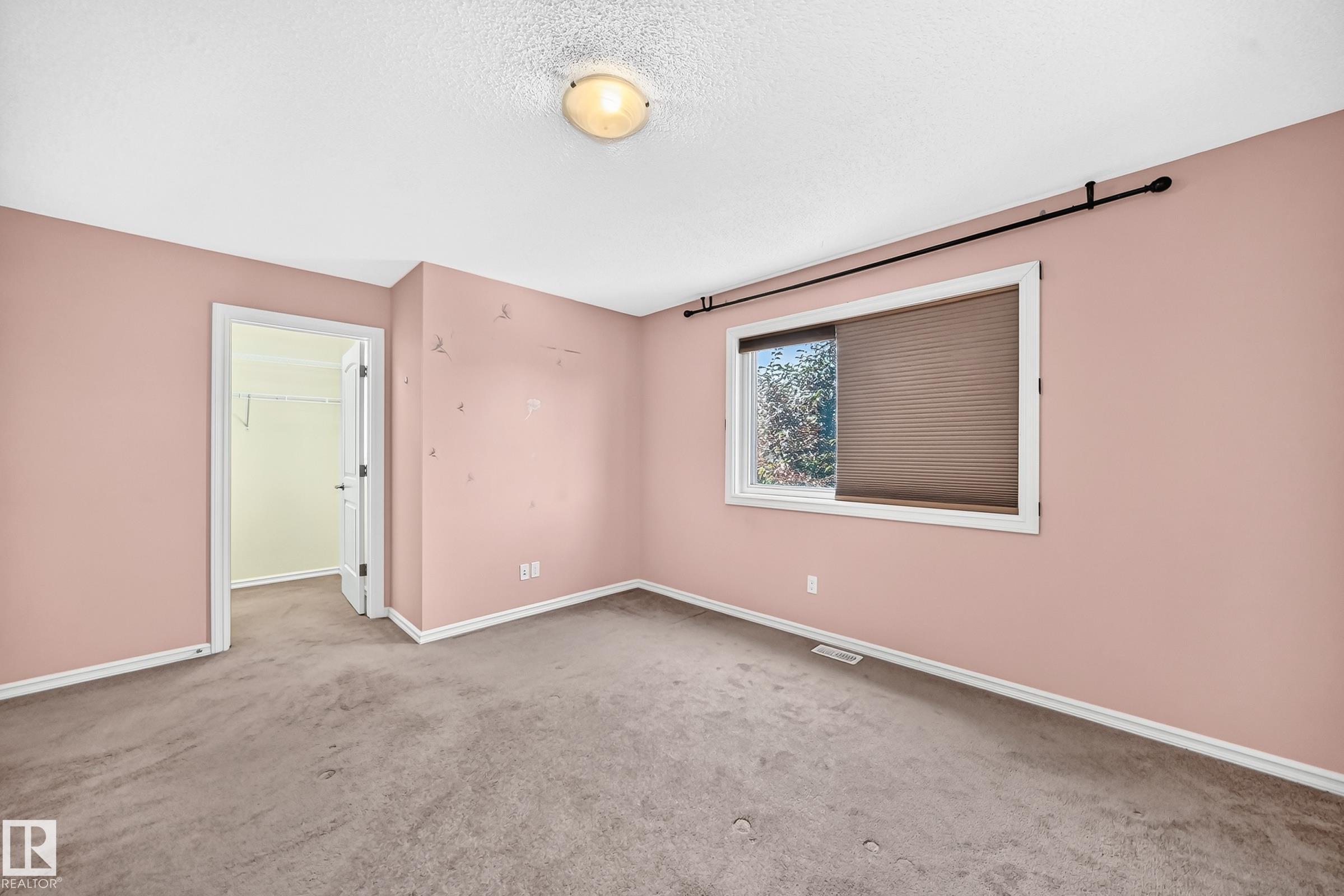 https://zimg.paragon.ice.com/ParagonImages/Property/PM/RAE/225411191/29/0/0/8c170062ba71ba06ad539a6930654b12/1/ccf0a0f44feb6281788876856bda74bd/225411191-f353c582-2634-4773-864f-ef0871979566.JPG