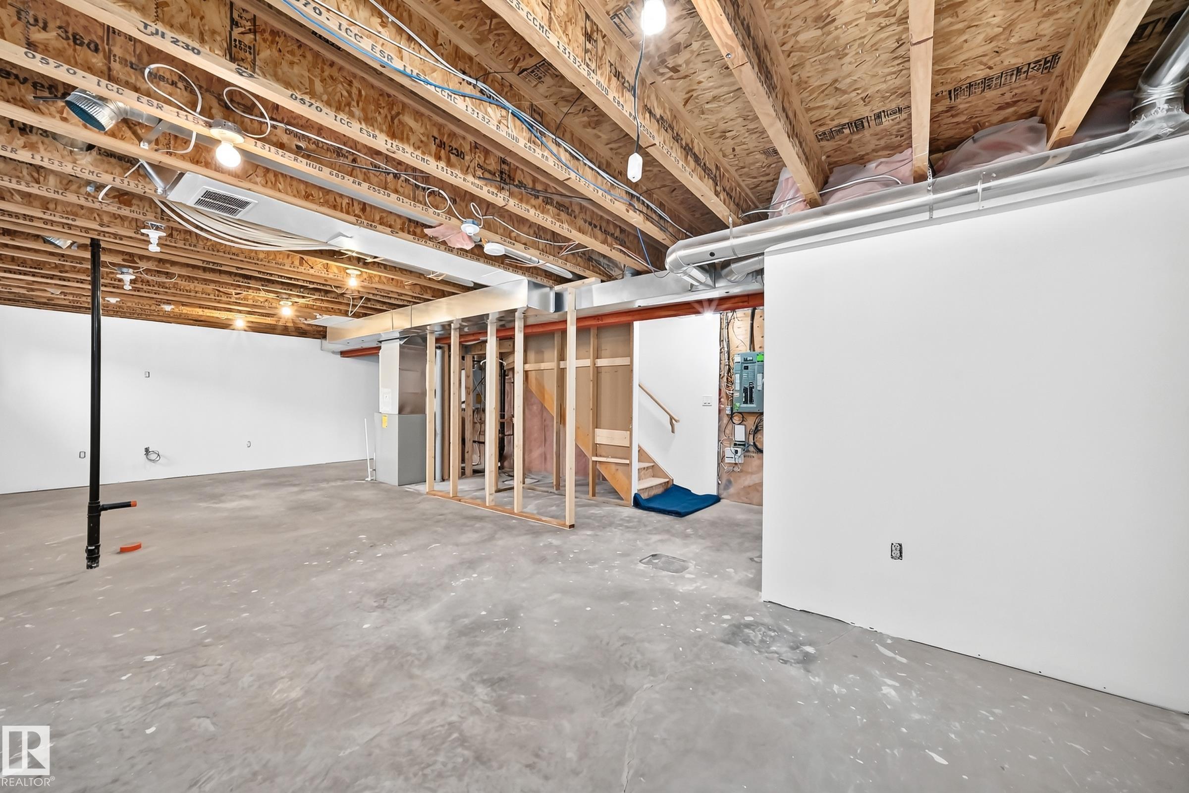 https://zimg.paragon.ice.com/ParagonImages/Property/PM/RAE/225411191/43/0/0/b1b3c29c8d70c61150f538fda34ecf35/1/ccf0a0f44feb6281788876856bda74bd/225411191-796ae491-1b76-438b-b79a-ce5bb509e01d.JPG