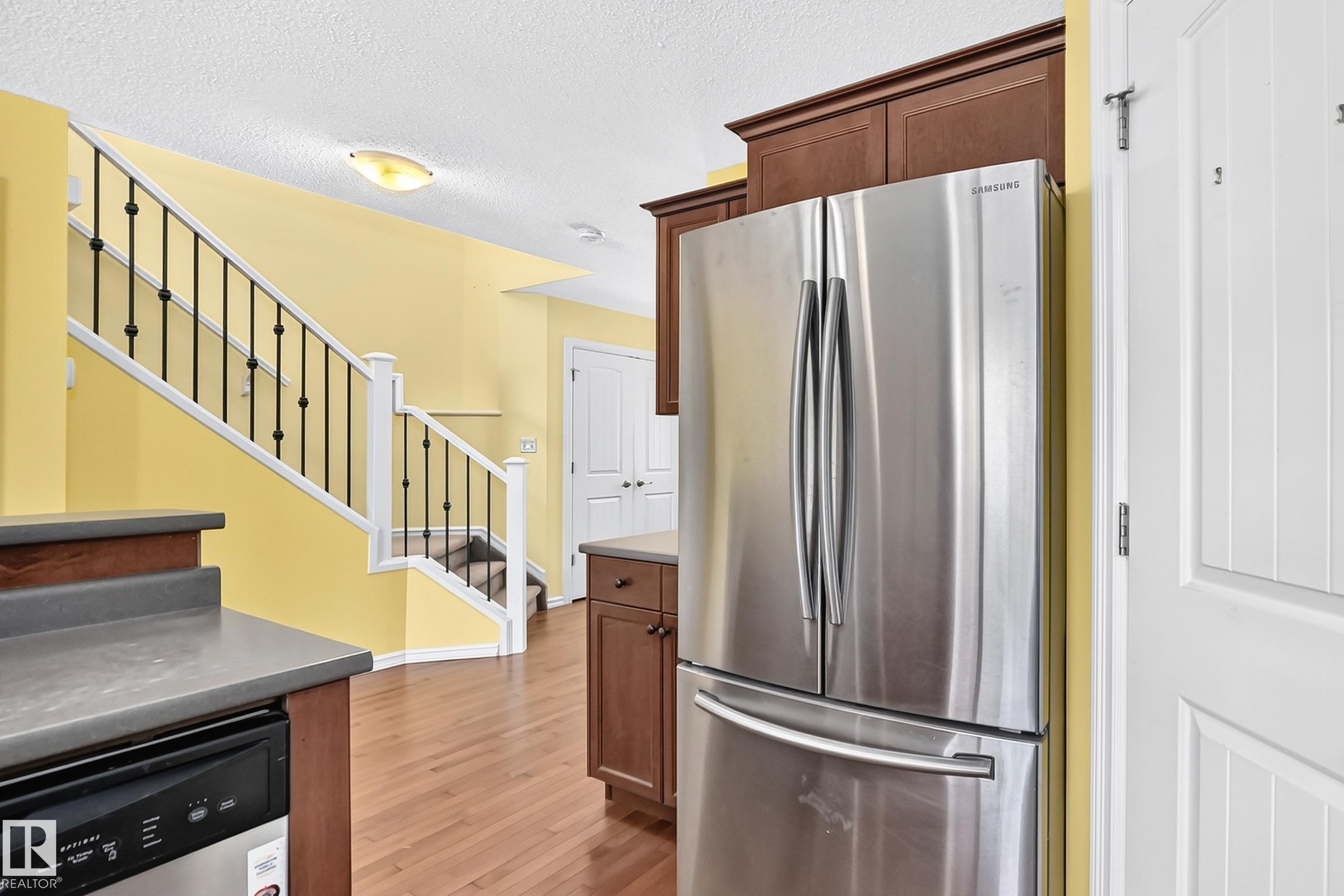 https://zimg.paragon.ice.com/ParagonImages/Property/PM/RAE/225411191/8/0/0/c653a5dee60adadc7ea90ab2dbc90734/1/ccf0a0f44feb6281788876856bda74bd/225411191-9aae2fee-7812-4a87-bb7d-ff2481a07b14.JPG
