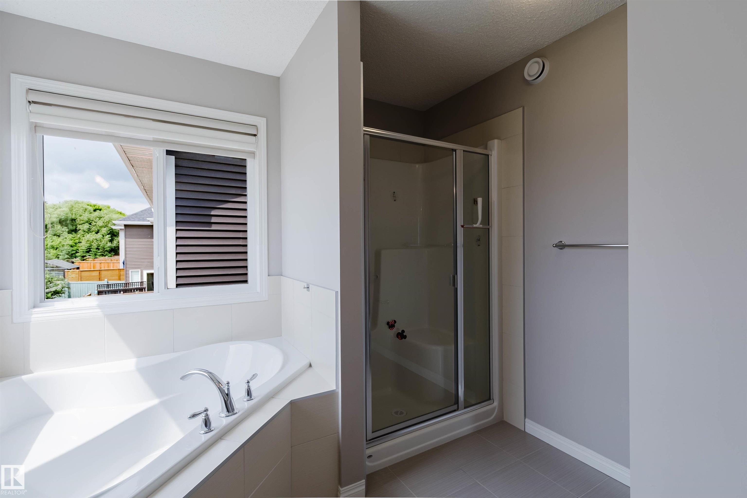 Photo 28 at 16627 18 Avenue SW, Glenridding Heights, Edmonton