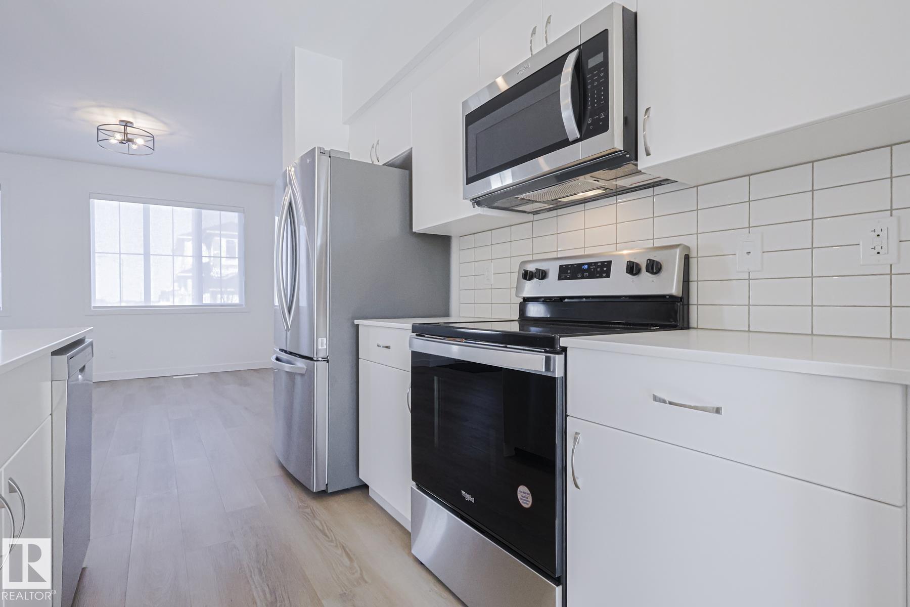 6343 King Wynd SW, Keswick, Edmonton
