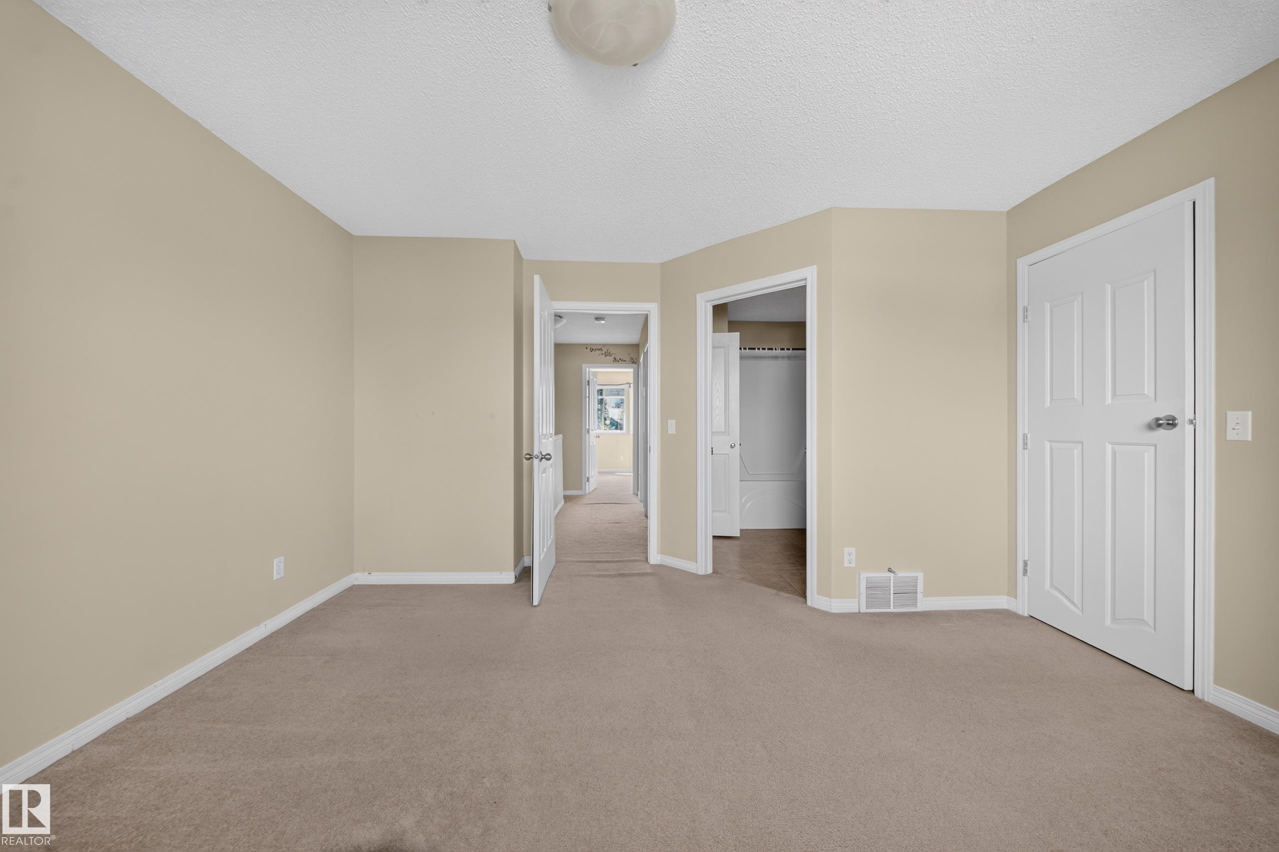 https://zimg.paragon.ice.com/ParagonImages/Property/PM/RAE/225411217/13/0/0/5f714a72a64b90aa36540a92eda8eea1/1/51baba0c83560a1fe7dff4c6d92d7c4e/225411217-a836a051-e8c0-4002-8aaa-c2ddecd2b0c5.JPG