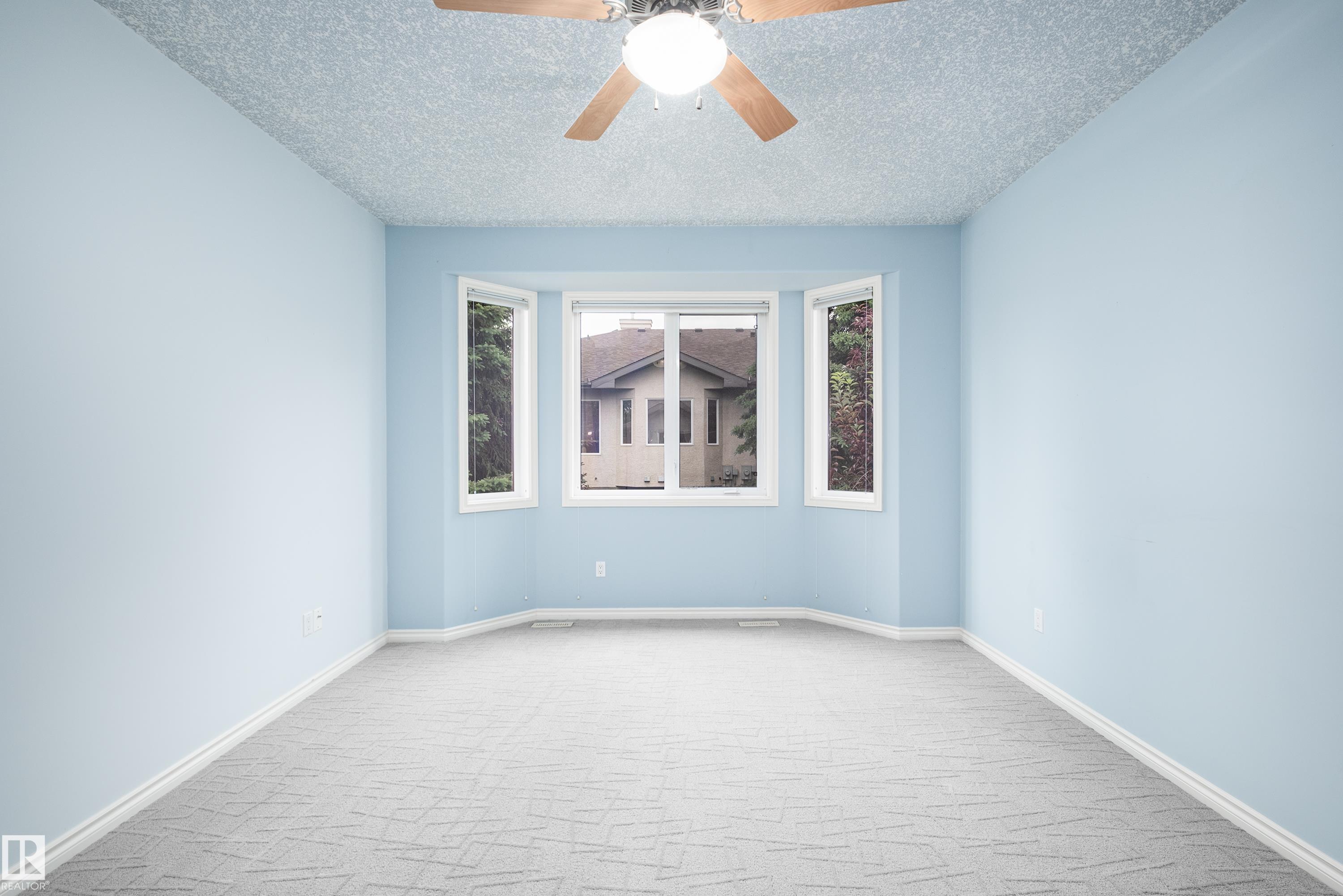 https://zimg.paragon.ice.com/ParagonImages/Property/PM/RAE/225411220/33/0/0/4dbc13187b86a2a27bc434108b34c952/1/8be9281aaa727008cb18758944945194/225411220-d248e7d3-f655-41cf-a399-f027ec597653.JPG