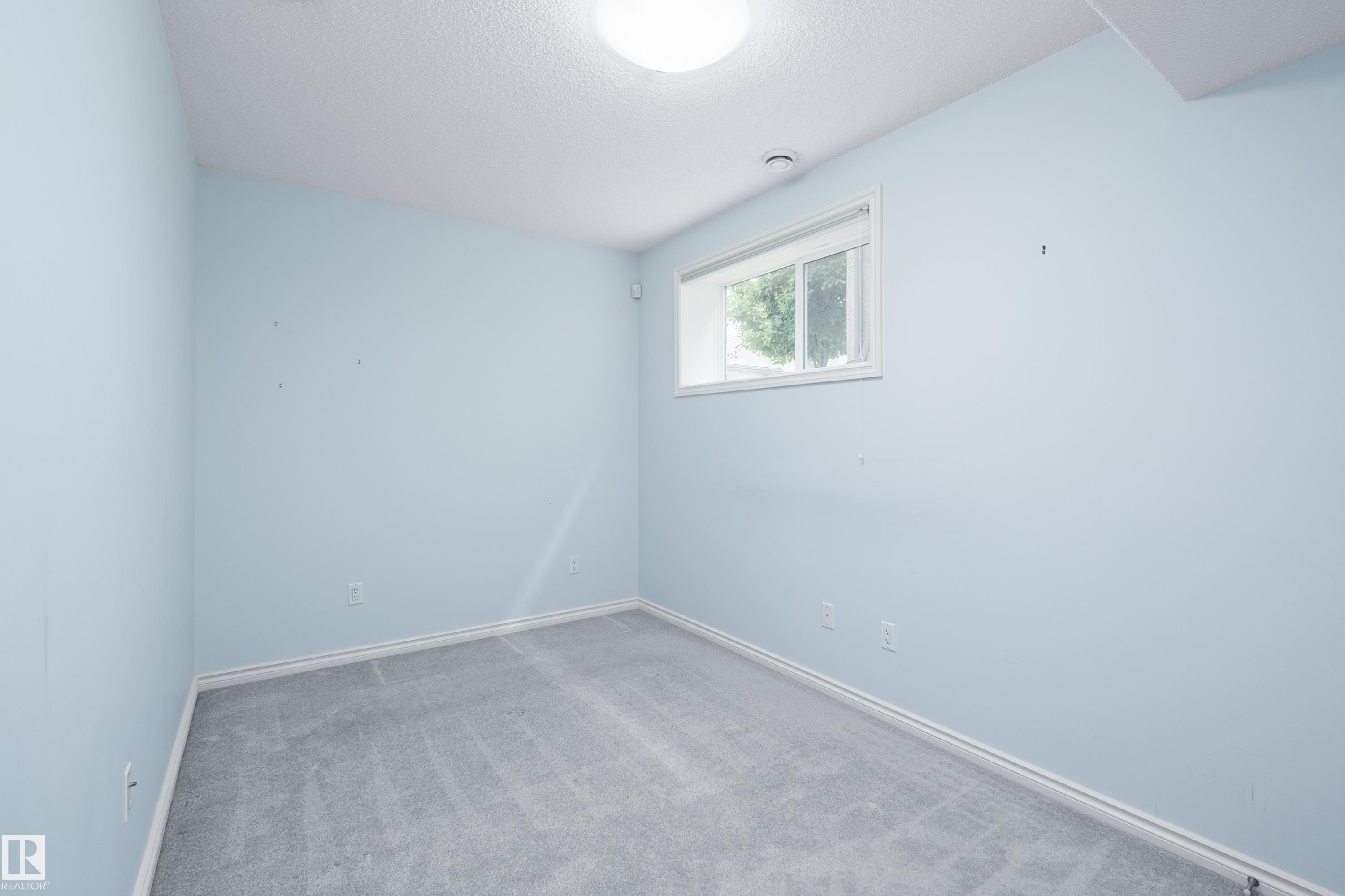 https://zimg.paragon.ice.com/ParagonImages/Property/PM/RAE/225411220/48/0/0/c0f7fa3298f283d4f5d5b4d13f25cf02/1/8be9281aaa727008cb18758944945194/225411220-75e94d55-8f7b-4969-a691-7f83d59781ec.JPG
