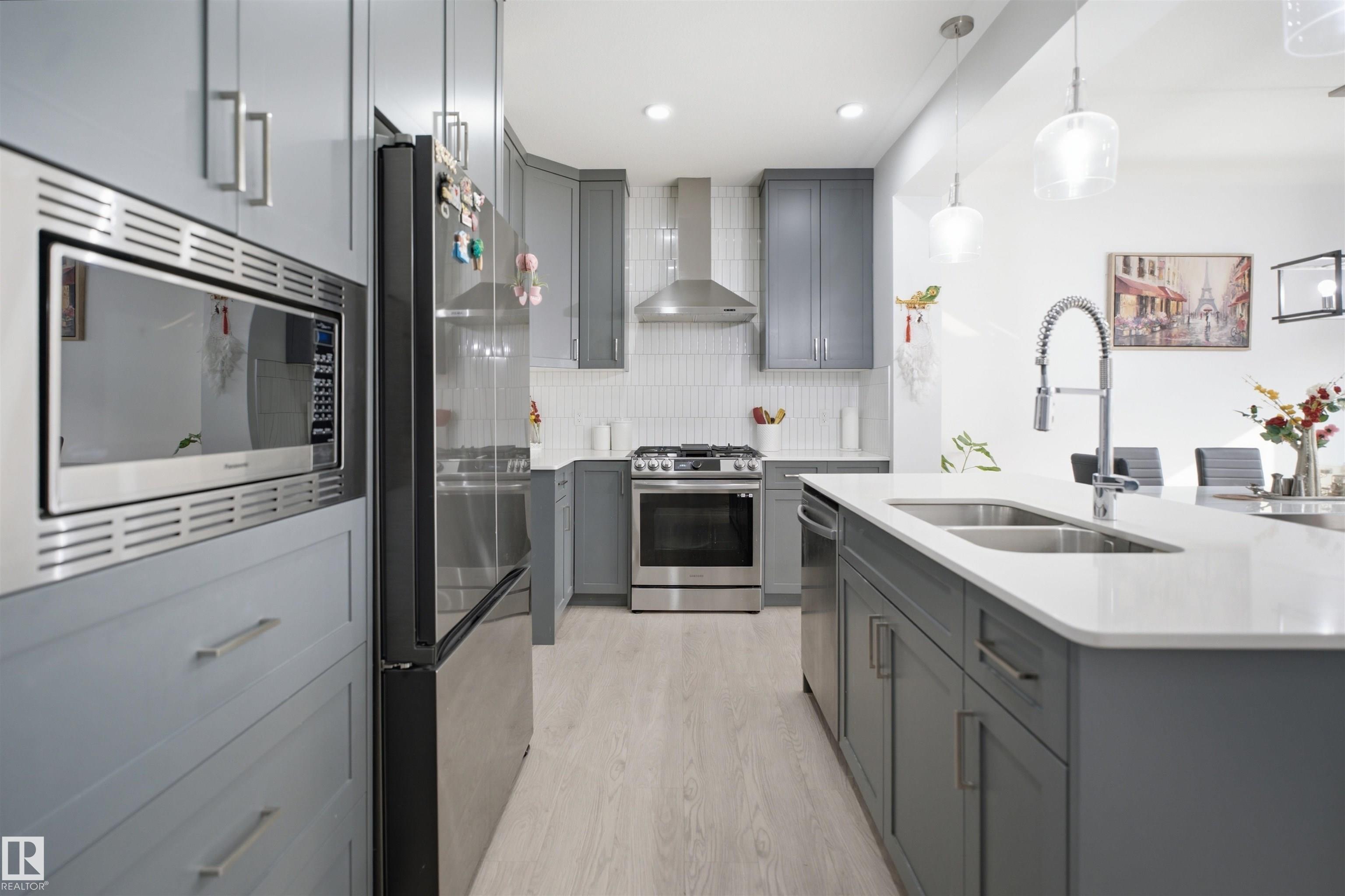 https://zimg.paragon.ice.com/ParagonImages/Property/PM/RAE/225411223/13/0/0/e279acc10cfada8666dfc202a9c0728a/1/e0e37b31fca851be23b572ad8016333d/225411223-32599d12-33b9-4853-abe0-c97dbaede7b1.JPG