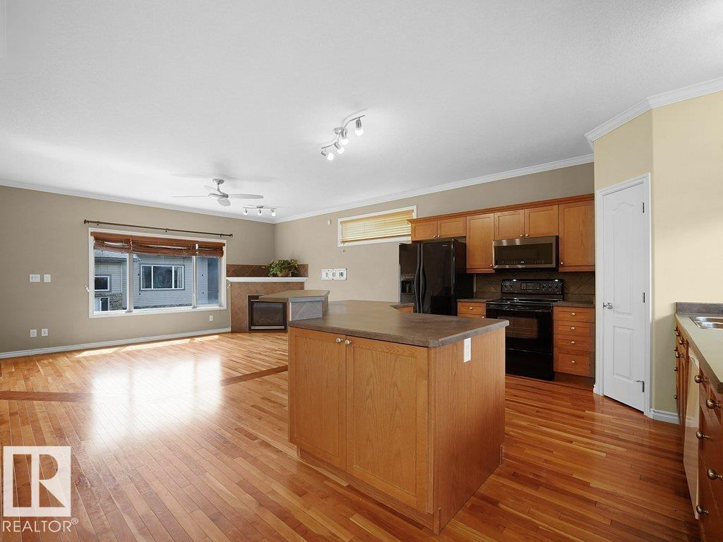 https://zimg.paragon.ice.com/ParagonImages/Property/PM/RAE/225411240/13/0/0/ec09185ef22a8c7d75f41d4fd47236ea/1/7896bb72e6bcca6ce2b8de4a39b98a50/225411240-09781f76-ed6c-46cf-838a-c23a01069f30.JPG