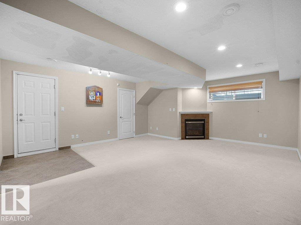https://zimg.paragon.ice.com/ParagonImages/Property/PM/RAE/225411240/26/0/0/1c657466cbaa2f14db63079bf7f9a5f9/1/7896bb72e6bcca6ce2b8de4a39b98a50/225411240-fc9ce665-d3a9-4dcd-8803-f0491ba196e1.JPG
