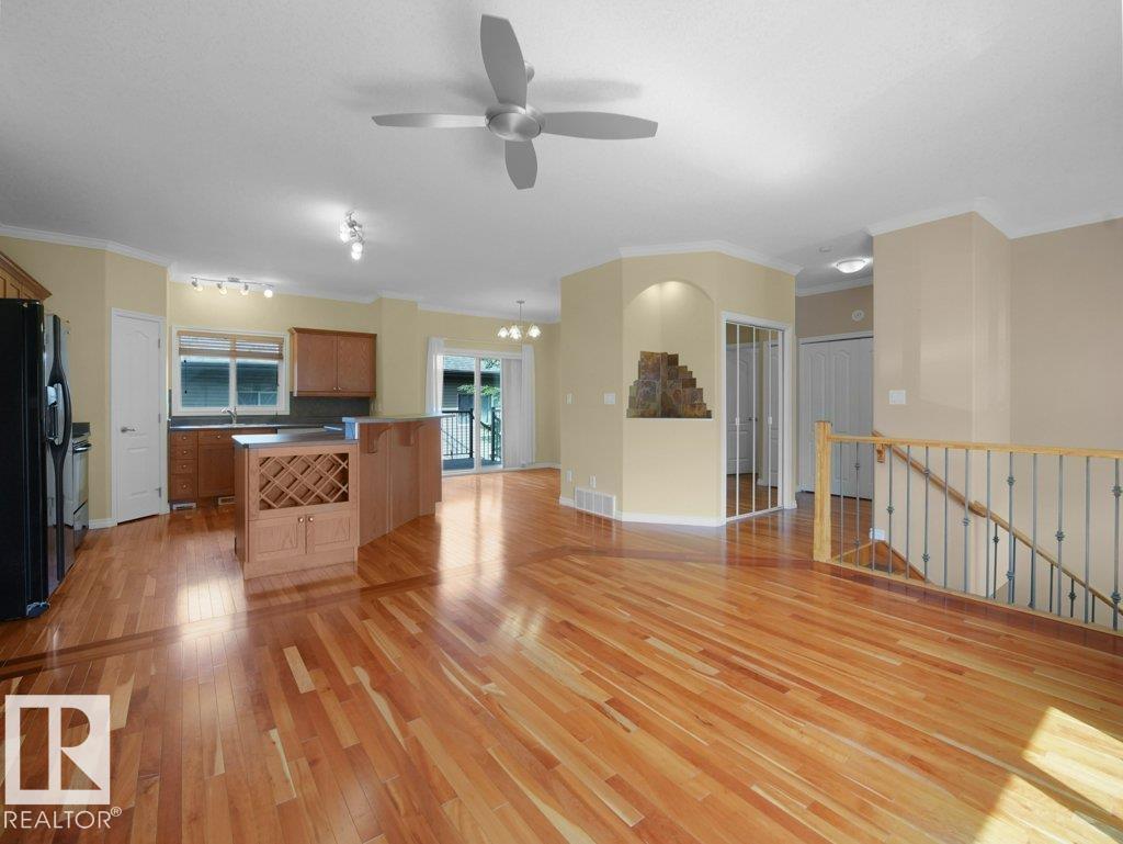 https://zimg.paragon.ice.com/ParagonImages/Property/PM/RAE/225411240/8/0/0/e2d1d3b71b52ee851a933bb6895484fd/1/7896bb72e6bcca6ce2b8de4a39b98a50/225411240-43816ece-64bd-4eda-8276-c97b8144a27e.JPG