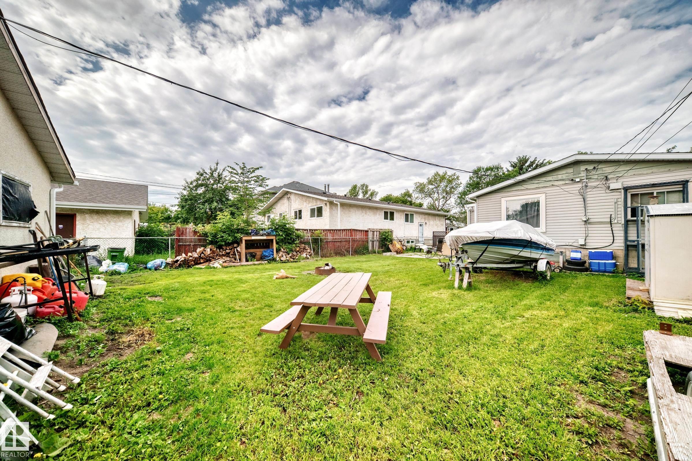 Photo 40 at 11939 89 Street NW, Eastwood, Edmonton