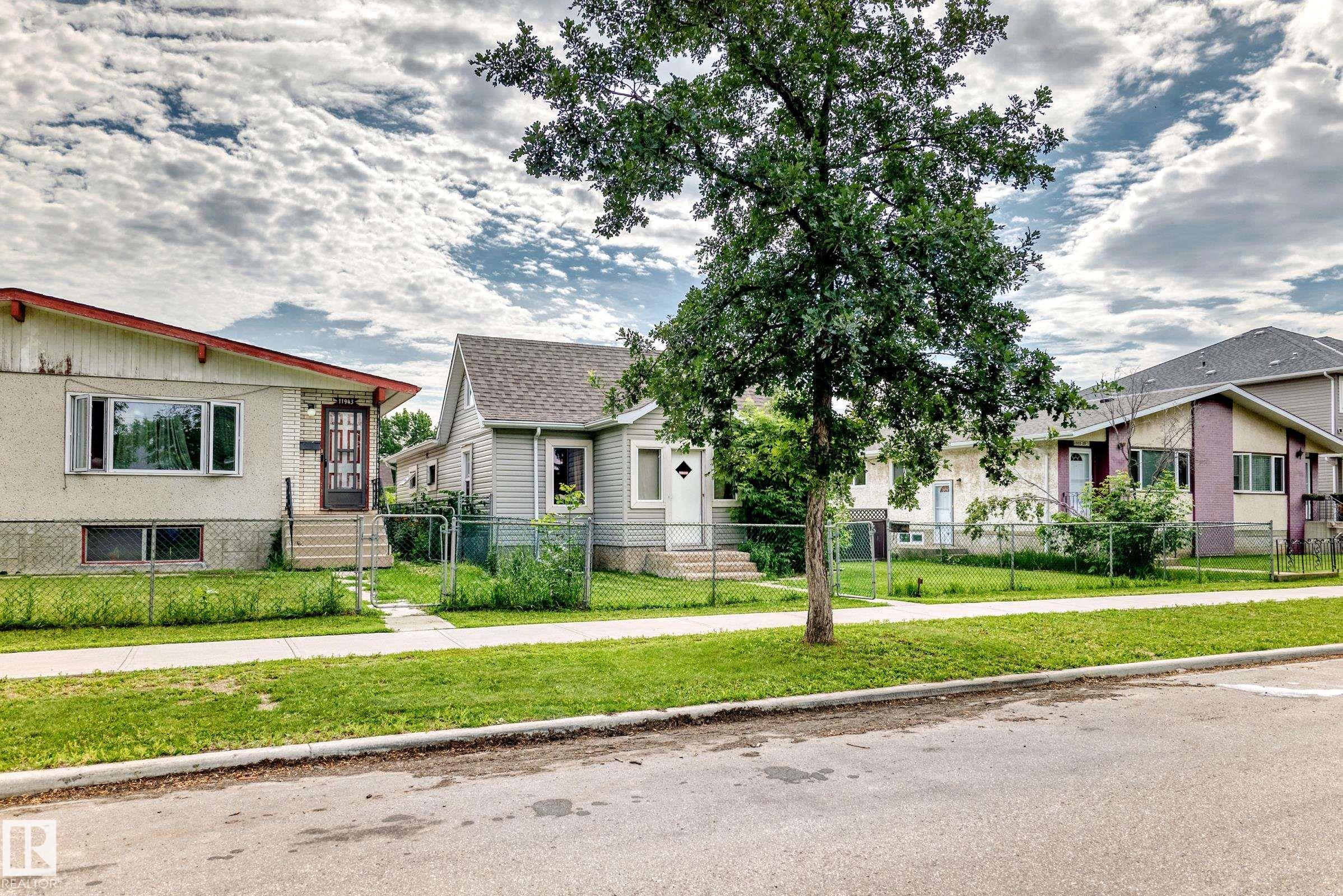 Photo 48 at 11939 89 Street NW, Eastwood, Edmonton