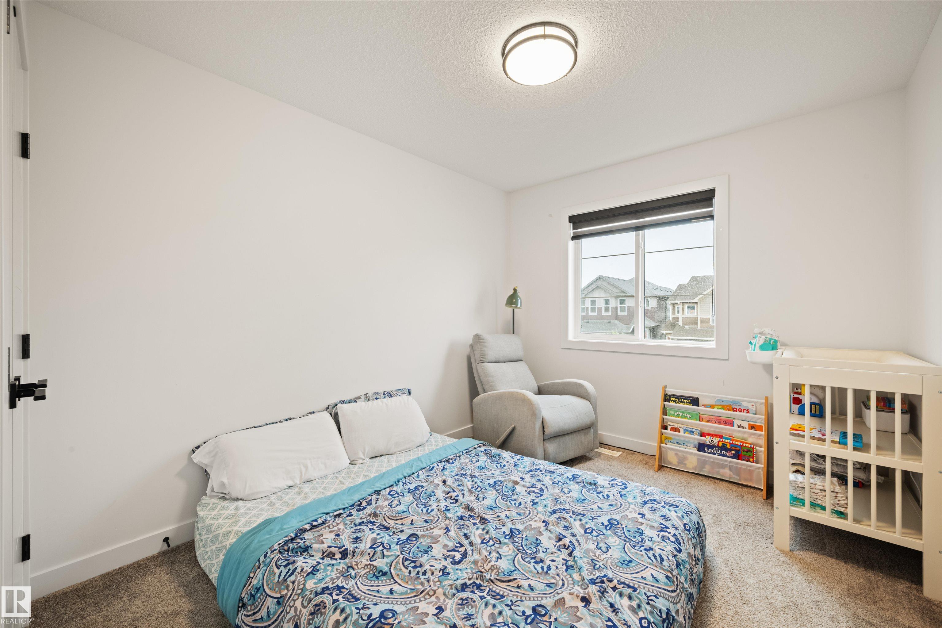 https://zimg.paragon.ice.com/ParagonImages/Property/PM/RAE/225411262/20/0/0/36e4aad476021088f53398127a0b1a0a/1/c0bd43b1cd995b0290c3512c0269615a/225411262-17e3cc4f-57dd-4e1a-a652-b293353dd93e.JPG