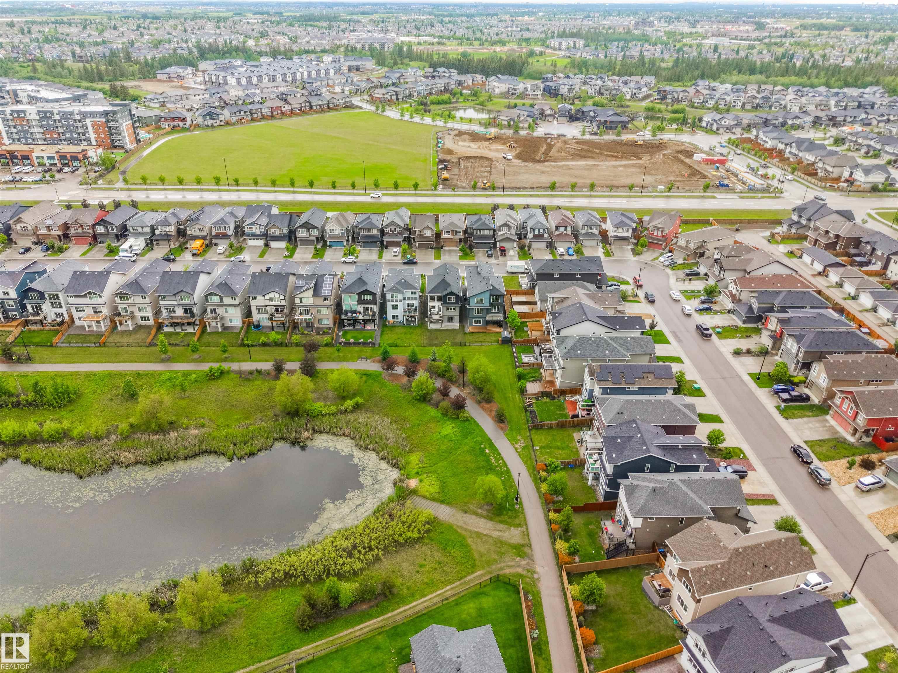 https://zimg.paragon.ice.com/ParagonImages/Property/PM/RAE/225411262/35/0/0/c426fb9fb137f5da8e56b959fe9928ff/1/c0bd43b1cd995b0290c3512c0269615a/225411262-5887b18a-0f1a-4d65-a3c0-b7216e833d84.JPG