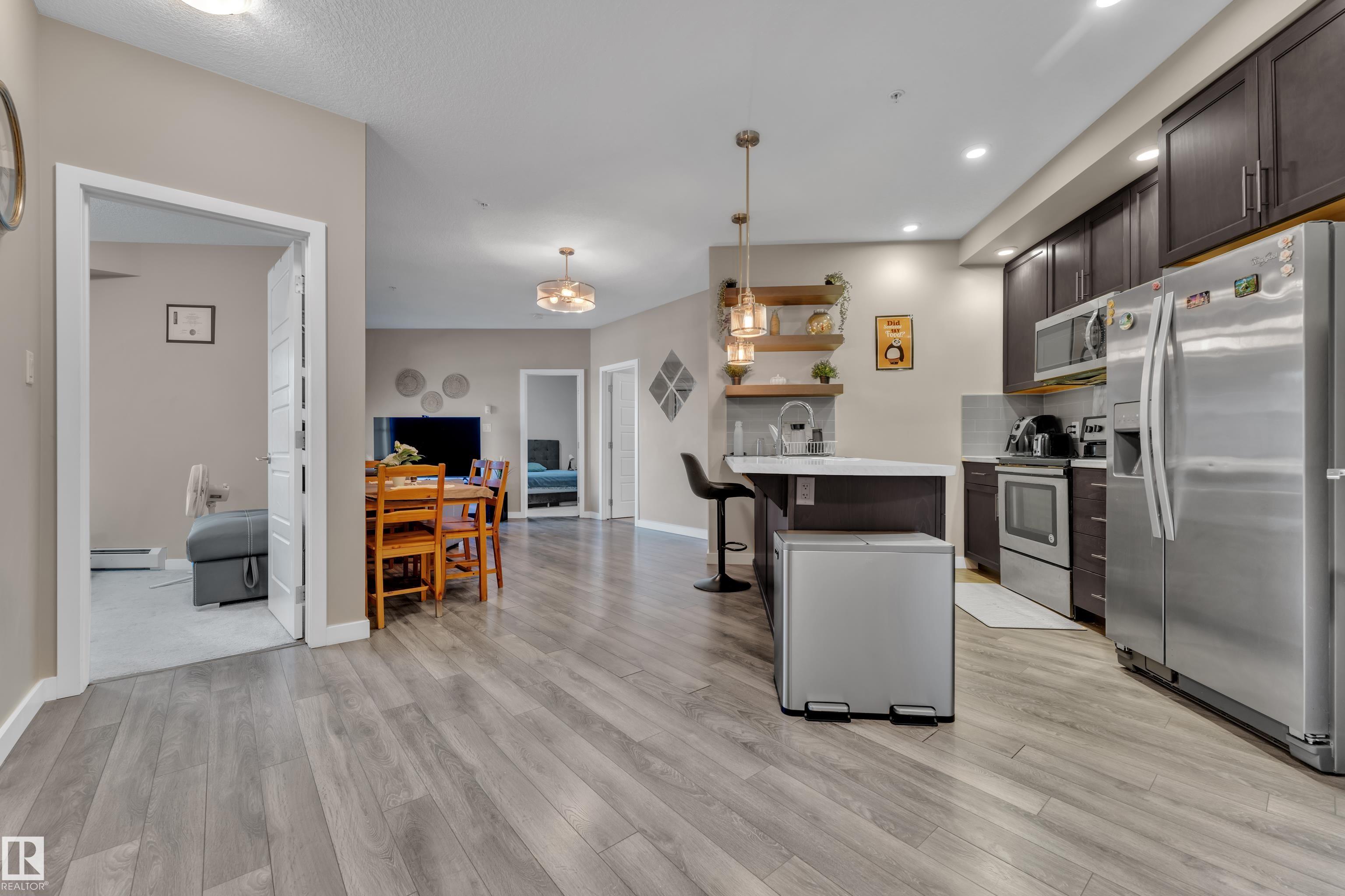 https://zimg.paragon.ice.com/ParagonImages/Property/PM/RAE/225411272/18/0/0/96de91f1472570b93e27ab62033e67d8/1/538139cd0a16e31b1075e014722e84b5/225411272-873c7319-1b16-4315-80b3-1273af49e157.JPG