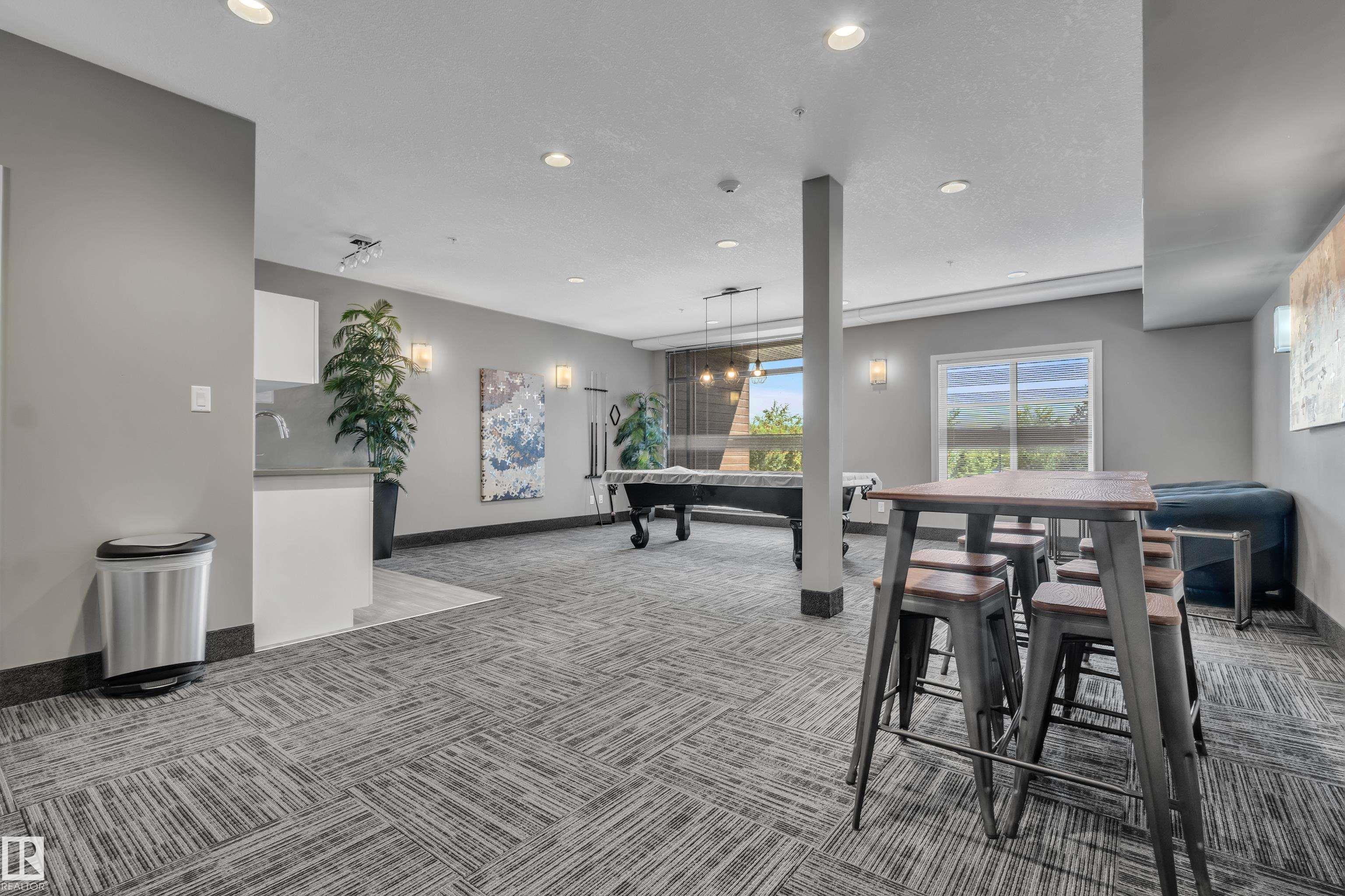 https://zimg.paragon.ice.com/ParagonImages/Property/PM/RAE/225411272/25/0/0/2b14f6d2b6bd46c6416b1130e31aa7d8/1/538139cd0a16e31b1075e014722e84b5/225411272-e6abb8b4-75de-4f4b-8371-9e1065ccfb8b.JPG