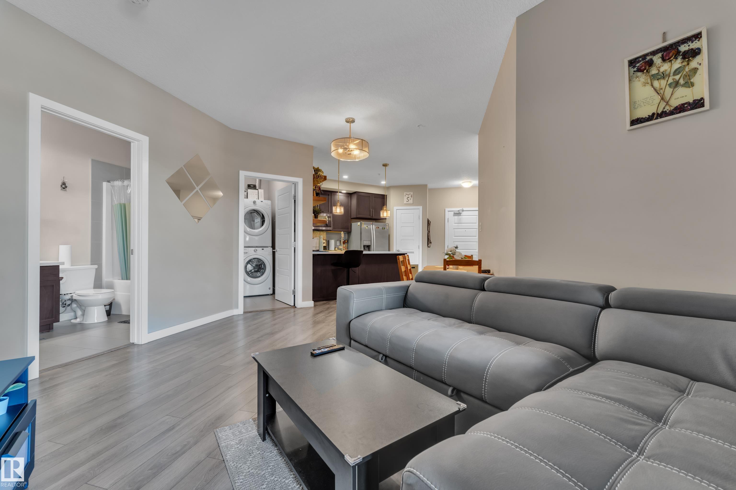 https://zimg.paragon.ice.com/ParagonImages/Property/PM/RAE/225411272/9/0/0/27dd3608ecaba268fbb3a97e90a4a8bd/1/538139cd0a16e31b1075e014722e84b5/225411272-c335a9b2-4bde-4307-9431-47f23637e1ef.JPG