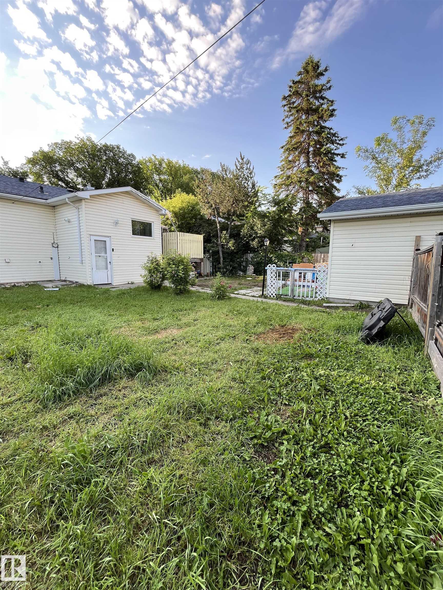 Photo 15 at 11938 70, Montrose, Edmonton