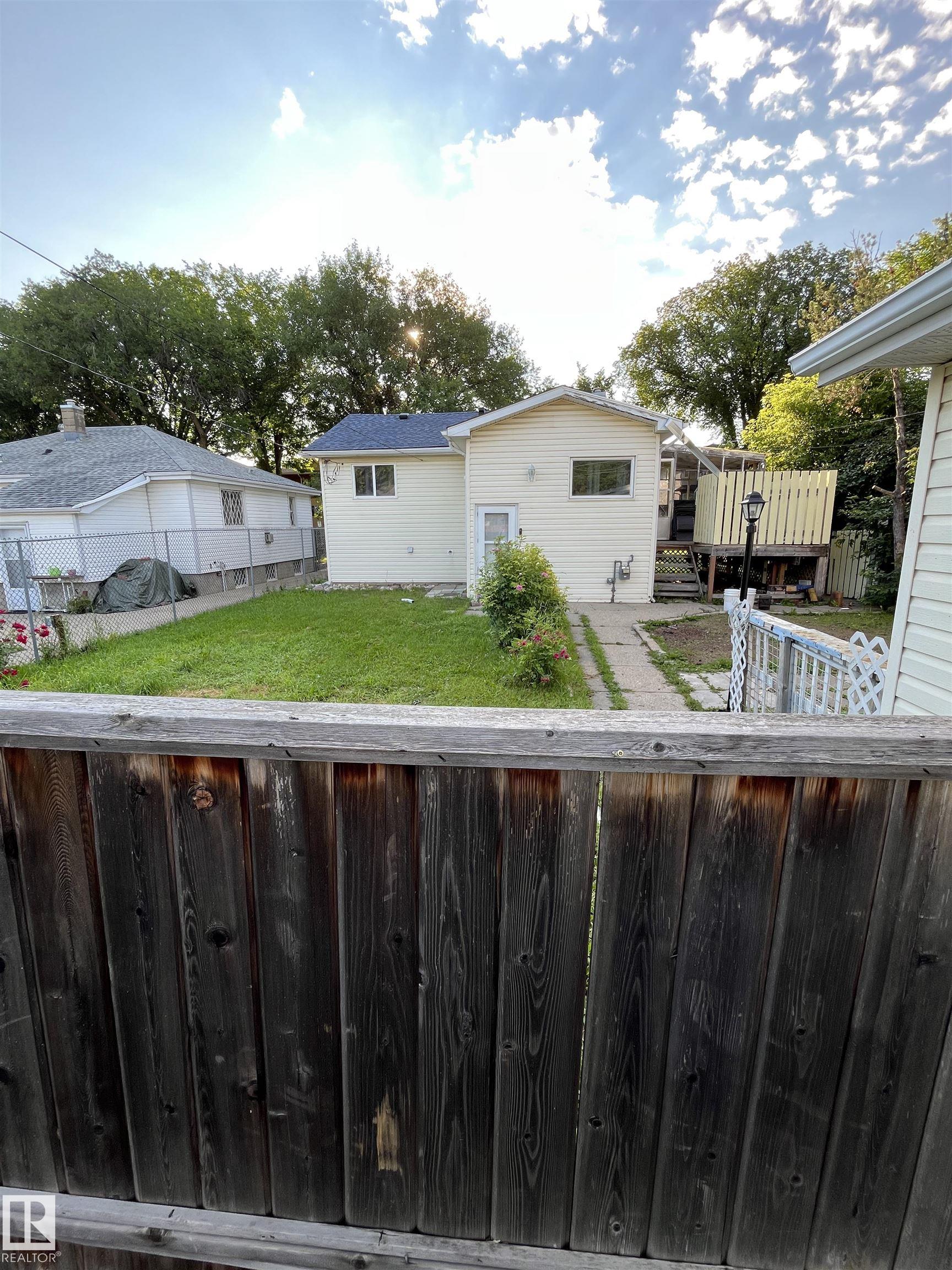 Photo 18 at 11938 70, Montrose, Edmonton