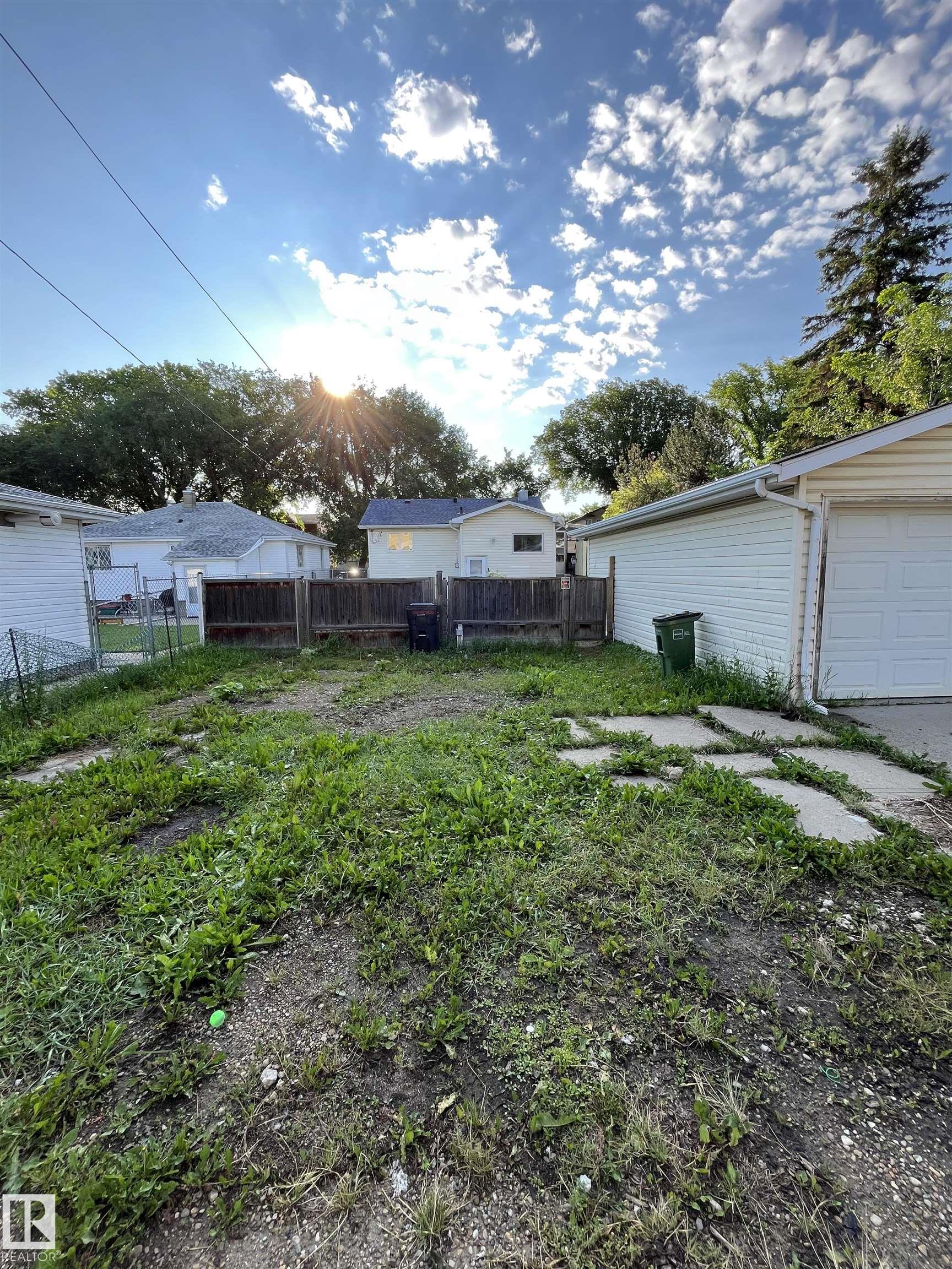 Photo 19 at 11938 70, Montrose, Edmonton