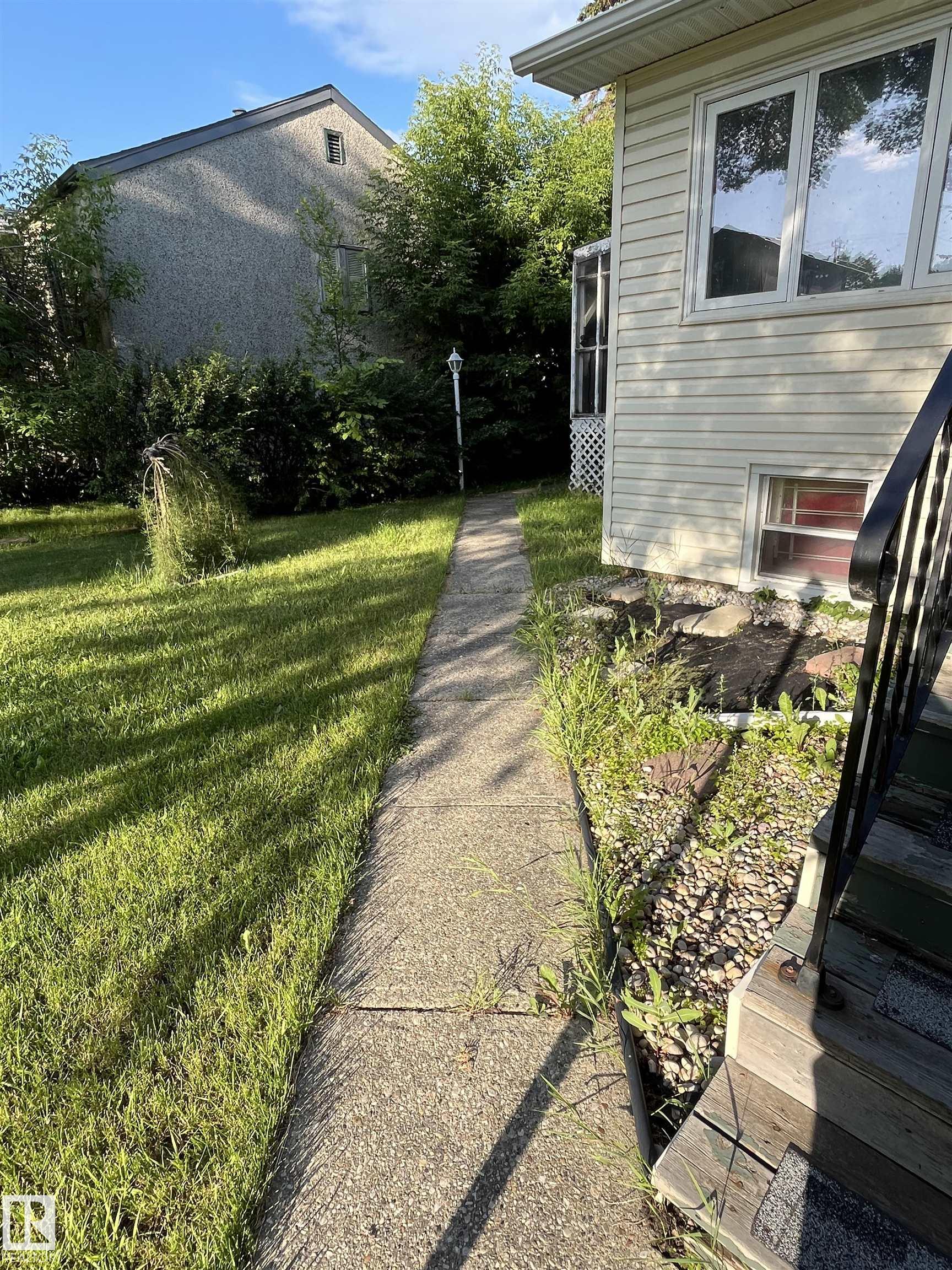 Photo 9 at 11938 70, Montrose, Edmonton