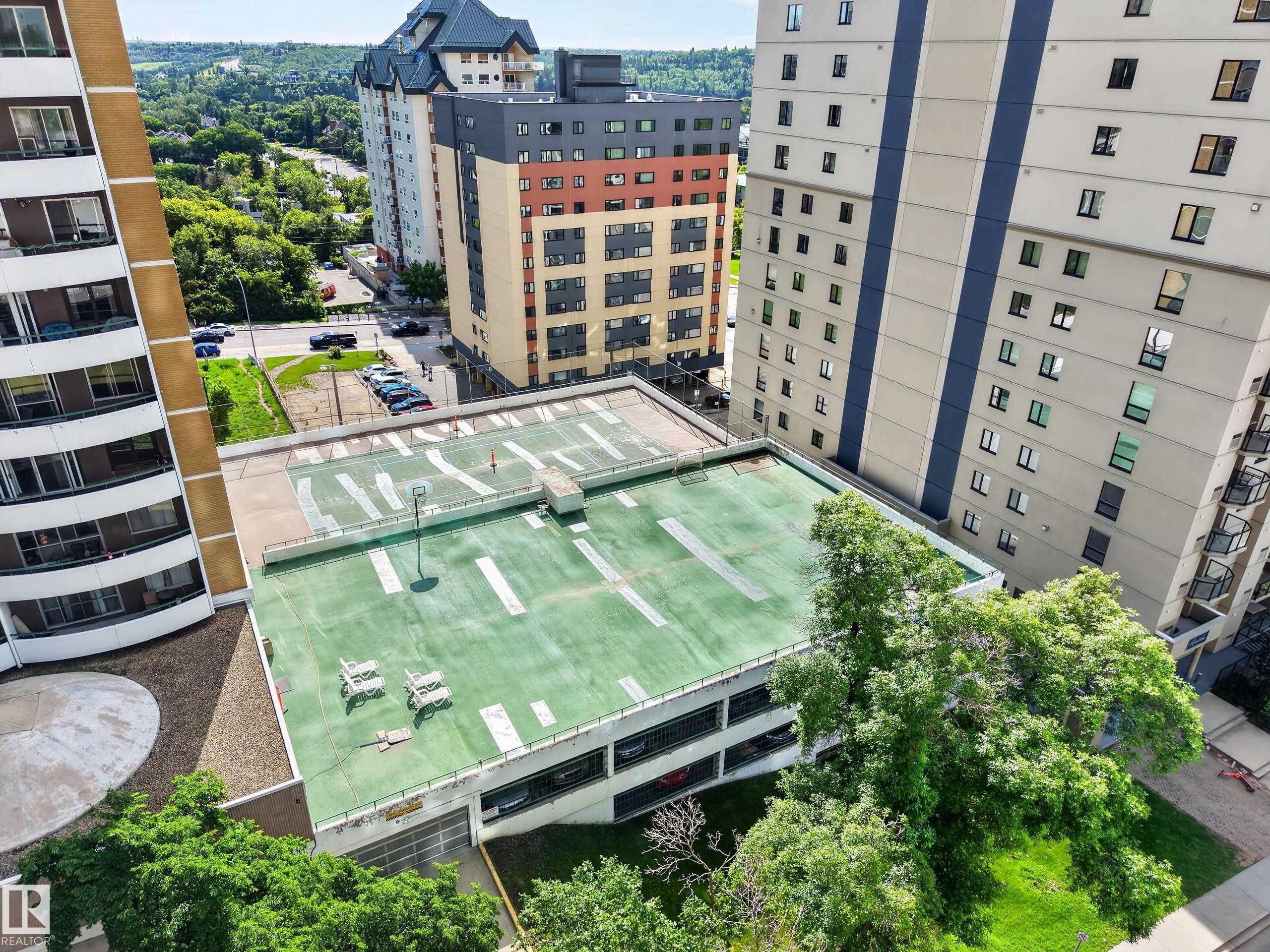 https://zimg.paragon.ice.com/ParagonImages/Property/PM/RAE/225411387/36/0/0/abf572322338e8c6f0fe876c799368af/1/fda798a625d21fa4e10864855f5361f9/225411387-9e1f4759-379a-413a-a529-f2261a28054f.JPG