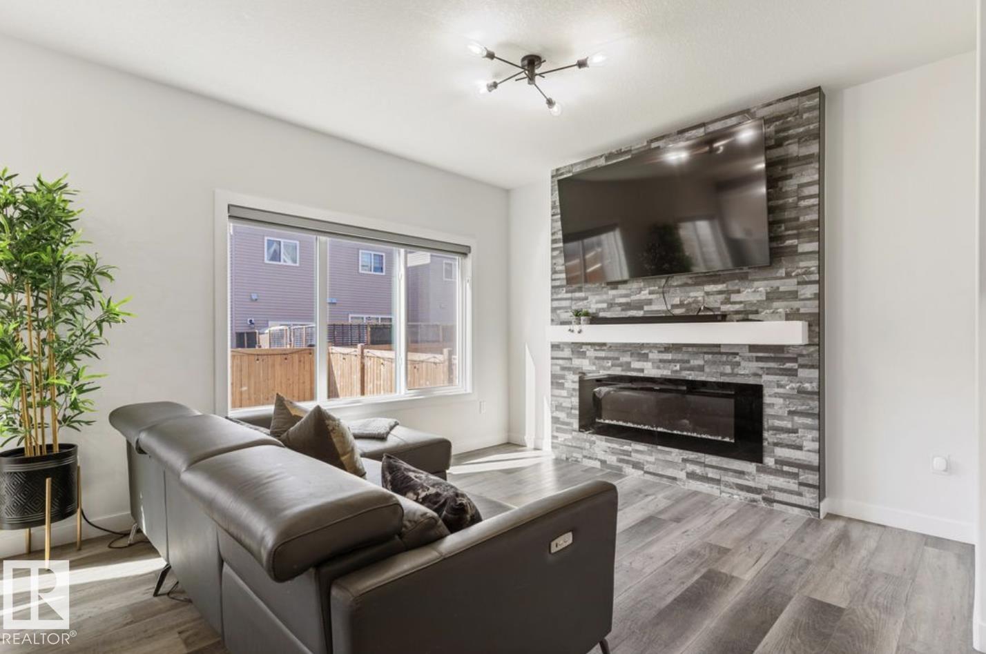 https://zimg.paragon.ice.com/ParagonImages/Property/PM/RAE/225411389/11/0/0/0d1c383db393e0a2040dcfb0696bae18/1/3d27a984ca4959470d0cc087cc9eede5/225411389-8c2b3bfd-4689-4e17-8374-b3f66ce5b879.JPG