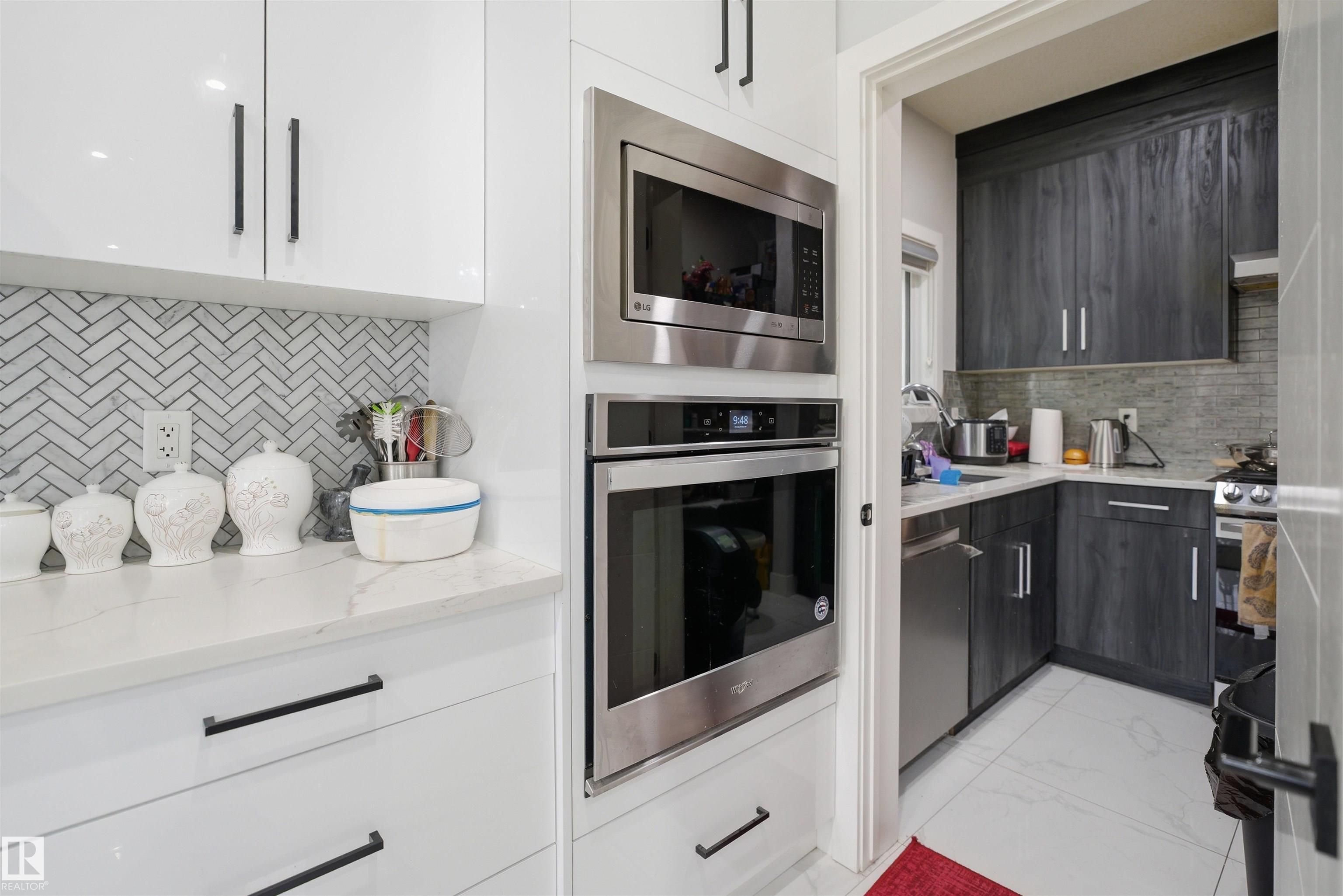 https://zimg.paragon.ice.com/ParagonImages/Property/PM/RAE/225411402/18/0/0/25c470379e6f4503d703dfd7b5ee6d03/1/82473ec0ec419e976485d8d09bf5ca6a/225411402-DFACFB32-3998-48D2-BA5F-A0A72BA4E9B6.JPG