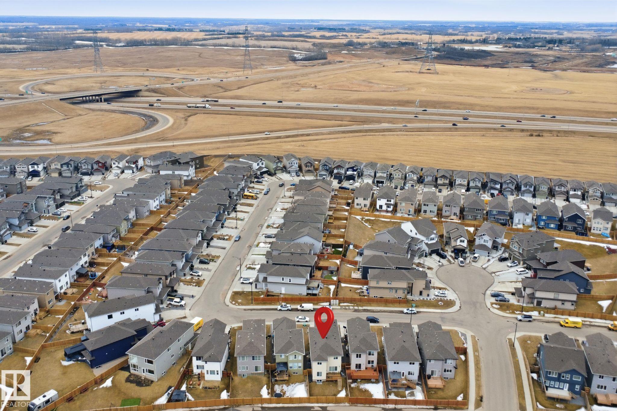 https://zimg.paragon.ice.com/ParagonImages/Property/PM/RAE/225411402/61/0/0/20cd968196430573f4990c69a83e0a51/1/82473ec0ec419e976485d8d09bf5ca6a/225411402-620F9AC8-9219-4D17-AE16-87281913682C.JPG