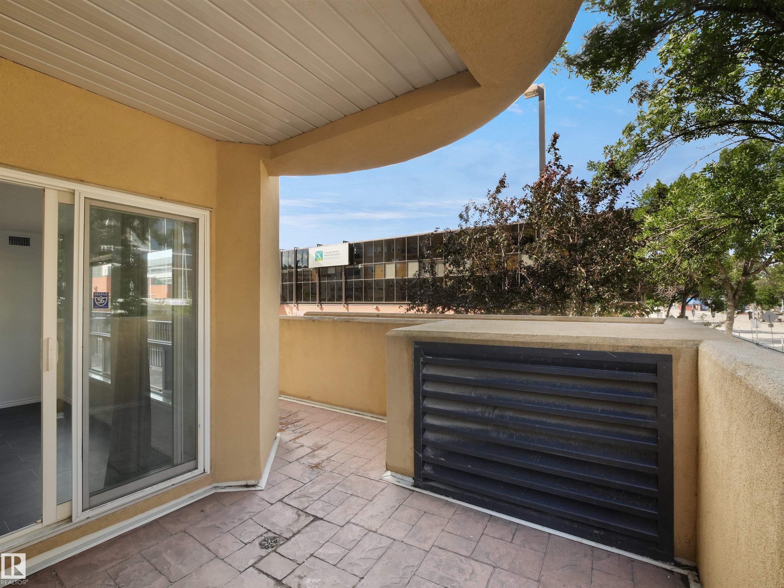https://zimg.paragon.ice.com/ParagonImages/Property/PM/RAE/225411452/15/0/0/809d1aca9218fdc9e1038ec7a4c7b2c0/1/9dc09b8208e33c97a815a744dc9d4a84/225411452-4be518ed-fadb-4f8f-8c16-5919afc5c03f.JPG