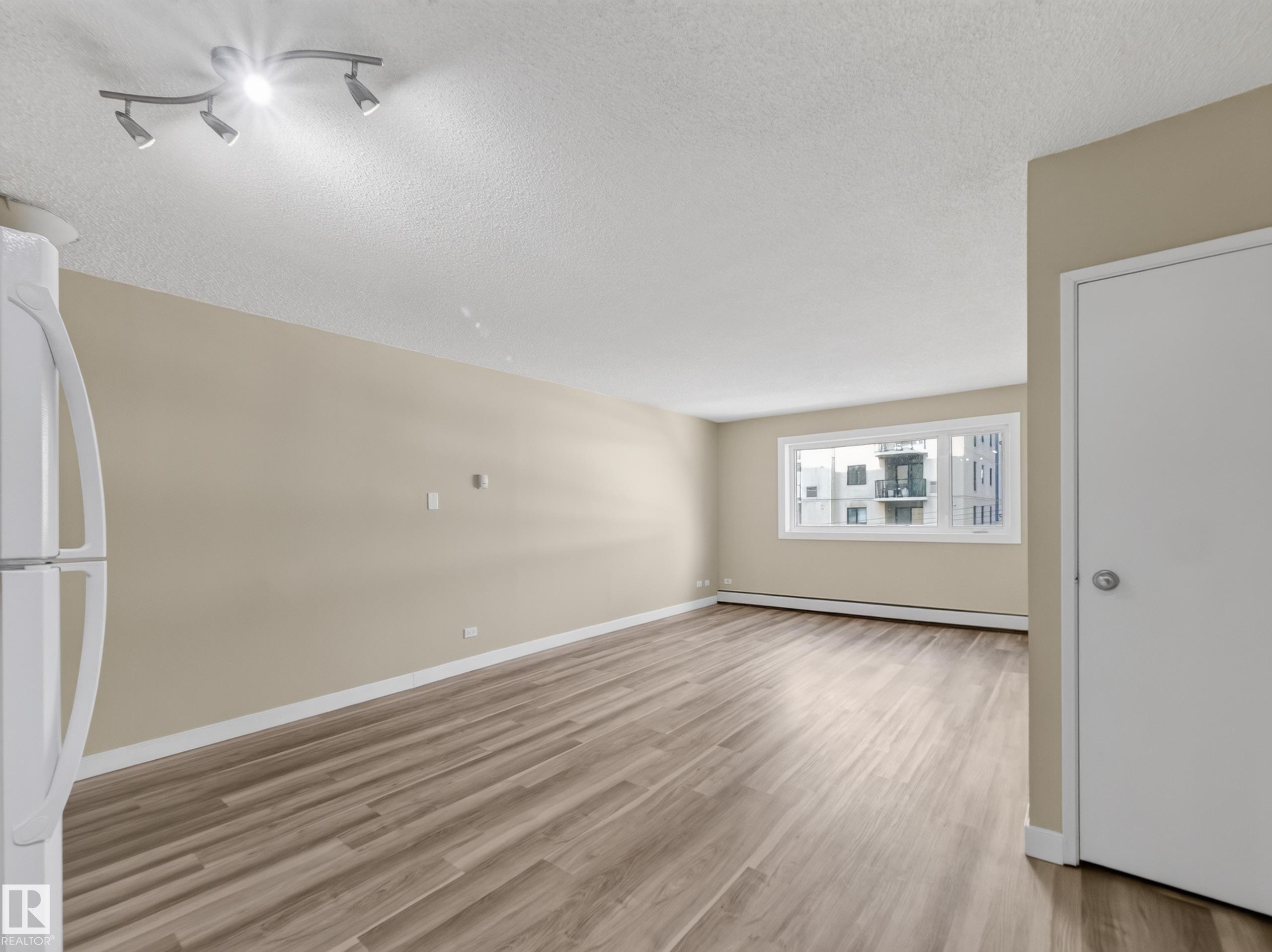 Photo 9 at 502 - 9710 105 Street NW, Downtown, Edmonton