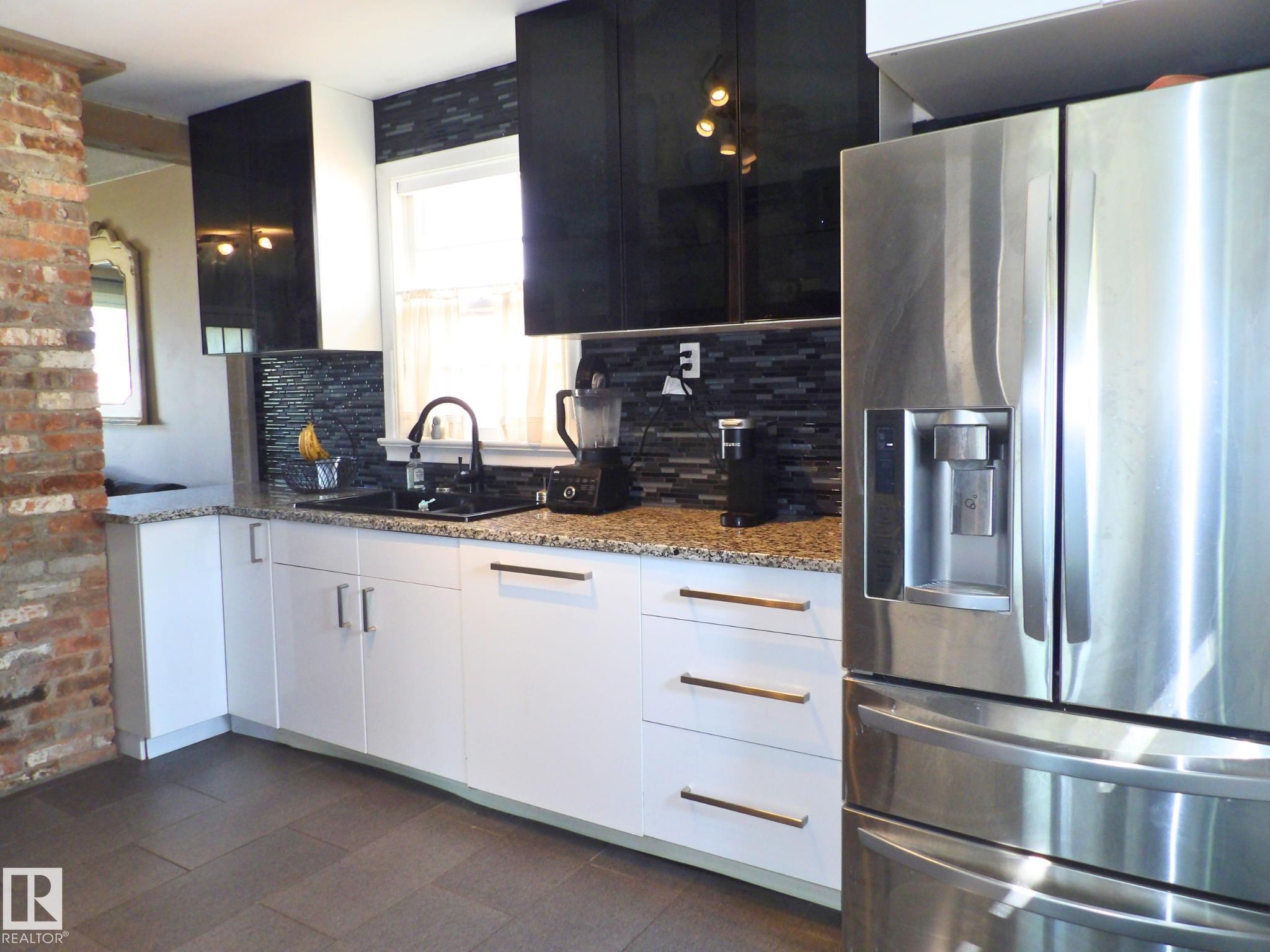 Picture for 4419 114 NW