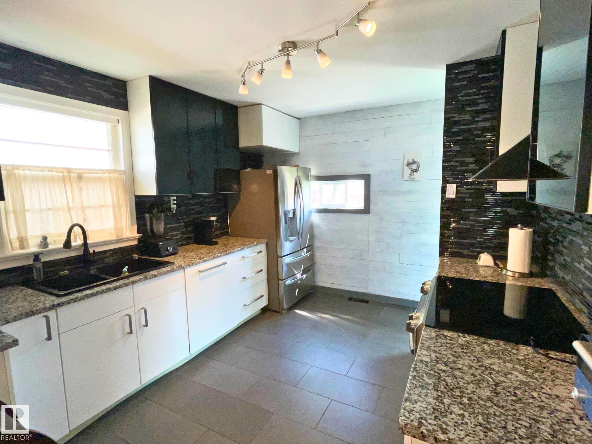 Picture for 4419 114 NW