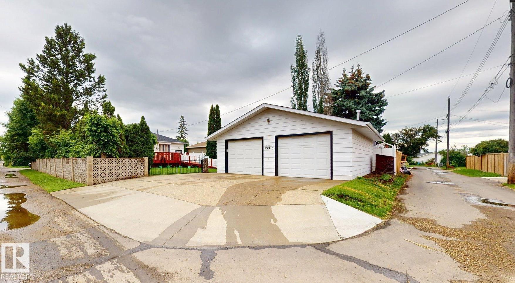 13915 135a Avenue NW, Wellington, Edmonton