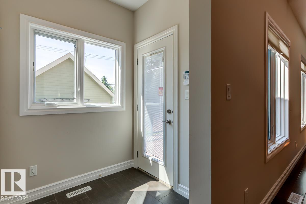 Photo 19 at 8935 84 Avenue NW, Bonnie Doon, Edmonton