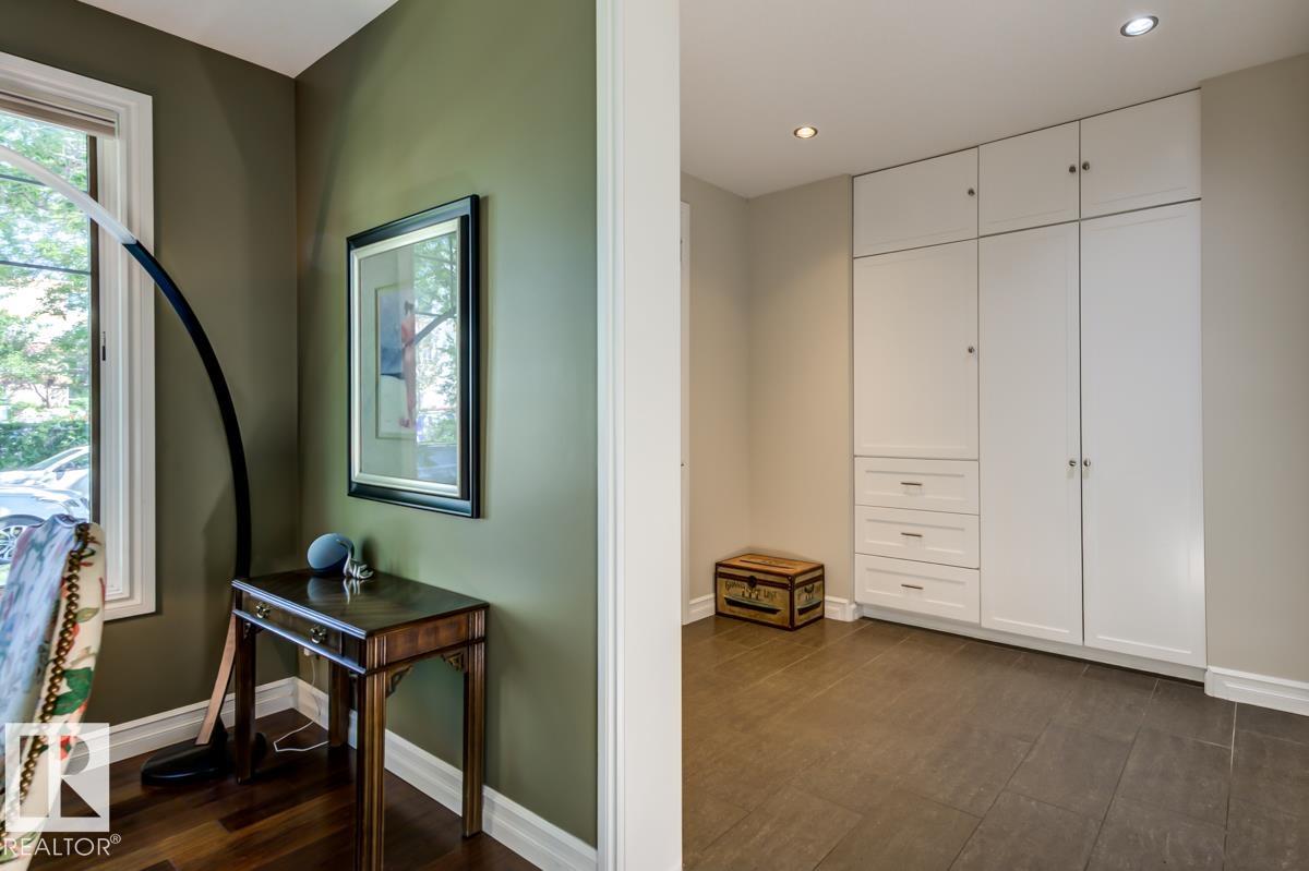 Photo 6 at 8935 84 Avenue NW, Bonnie Doon, Edmonton