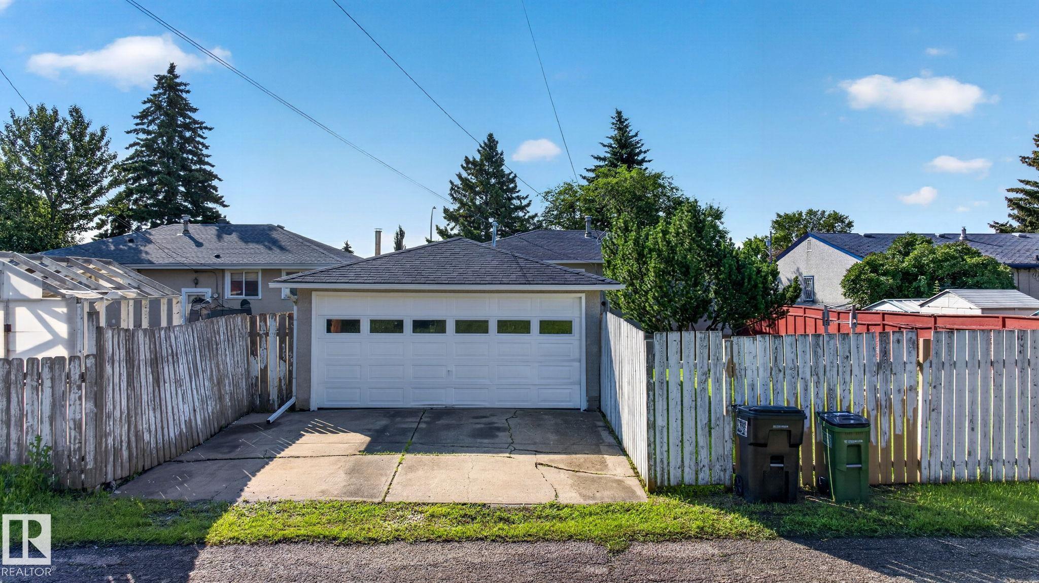 Photo 44 at 16152 110b Avenue NW, Mayfield, Edmonton