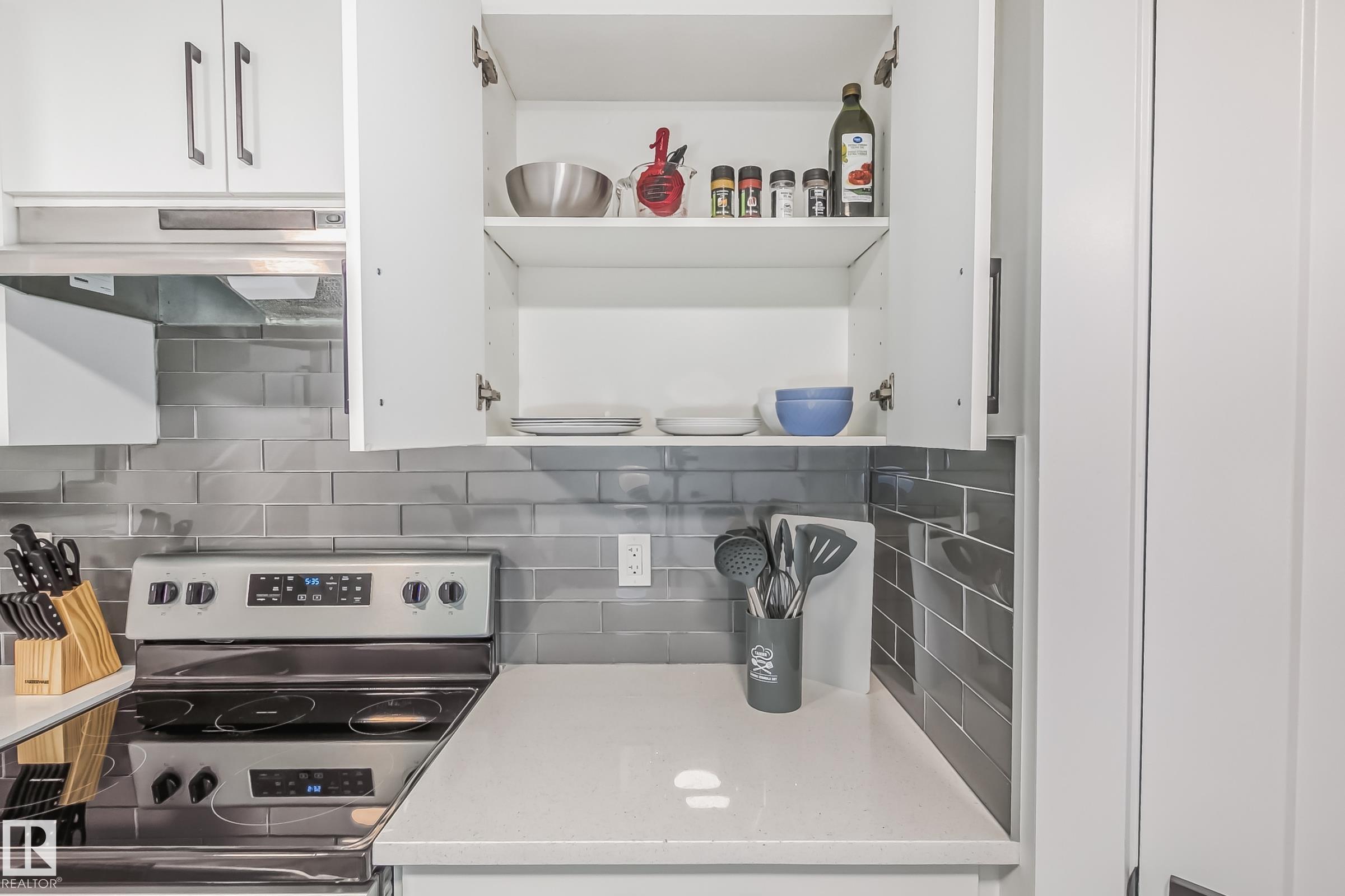 Photo 12 at 5380 Kimball Place SW, Keswick, Edmonton