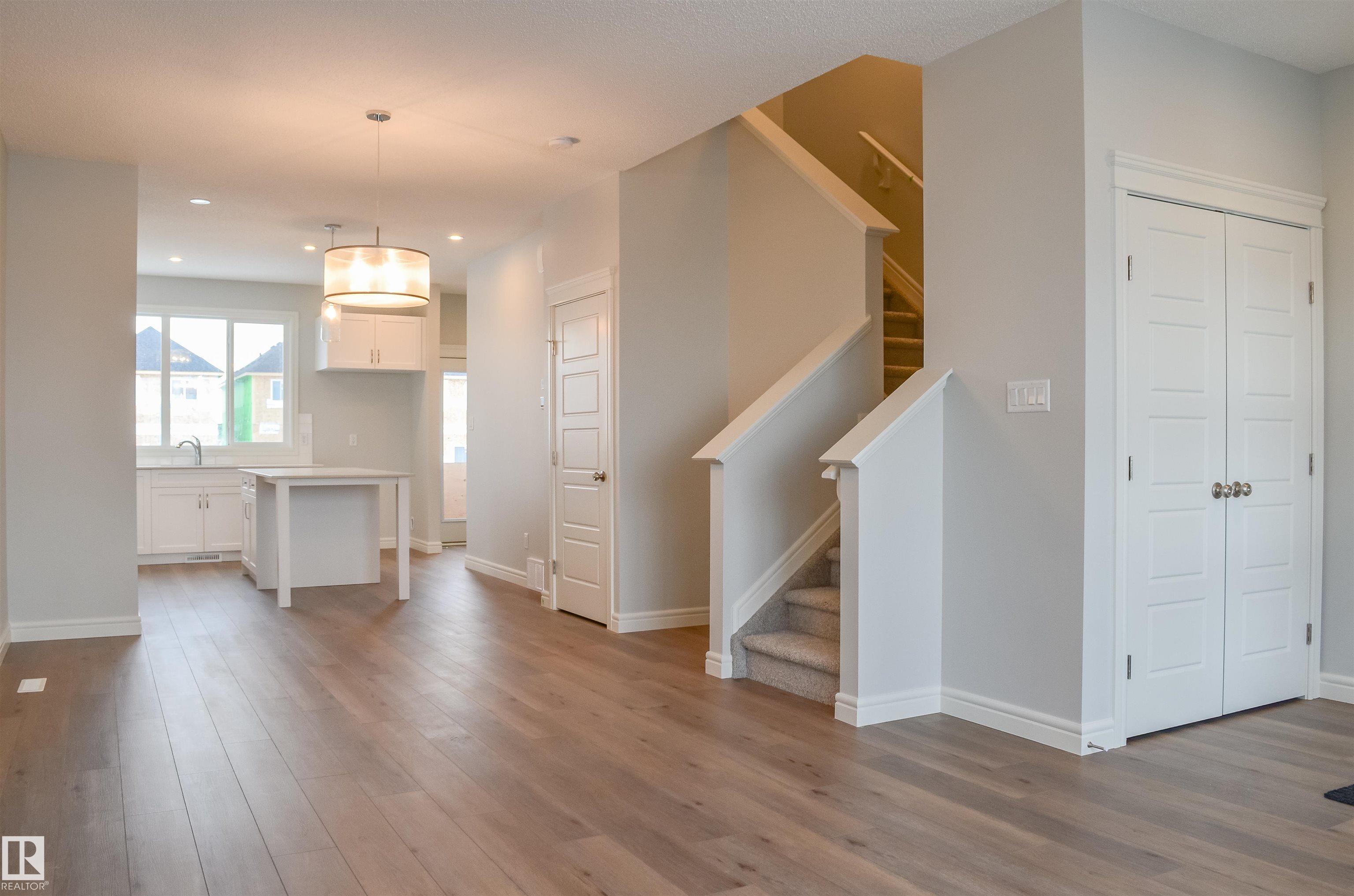 Picture for 21031 25 AV NW