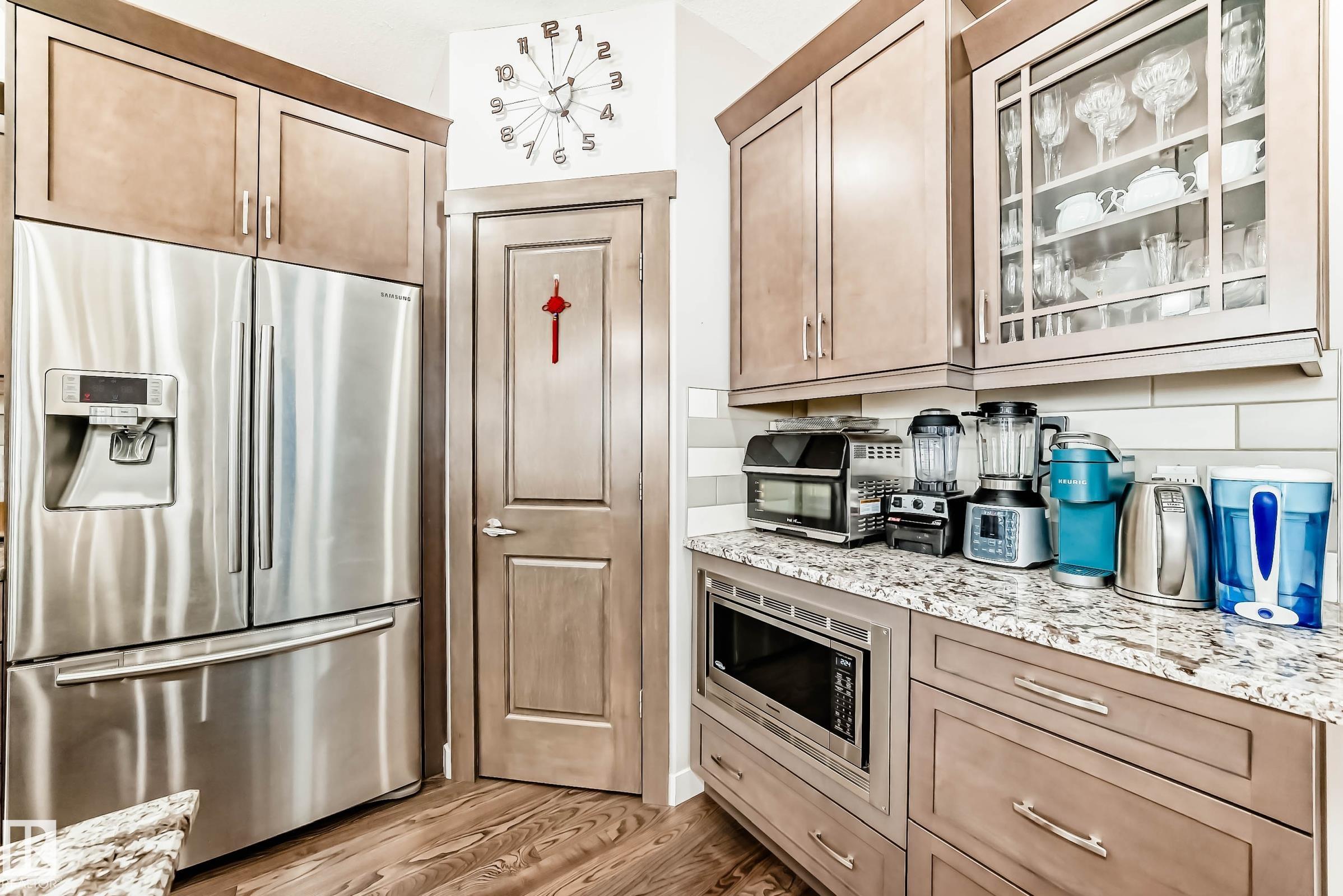https://zimg.paragon.ice.com/ParagonImages/Property/PM/RAE/225411546/15/0/0/38b80bef6a04573e7e59002a14a20e08/1/2cc704e375cd348b6fd5abbfe8e6f752/225411546-E96085E7-5215-413E-9BBB-7F84241AA7E6.JPG