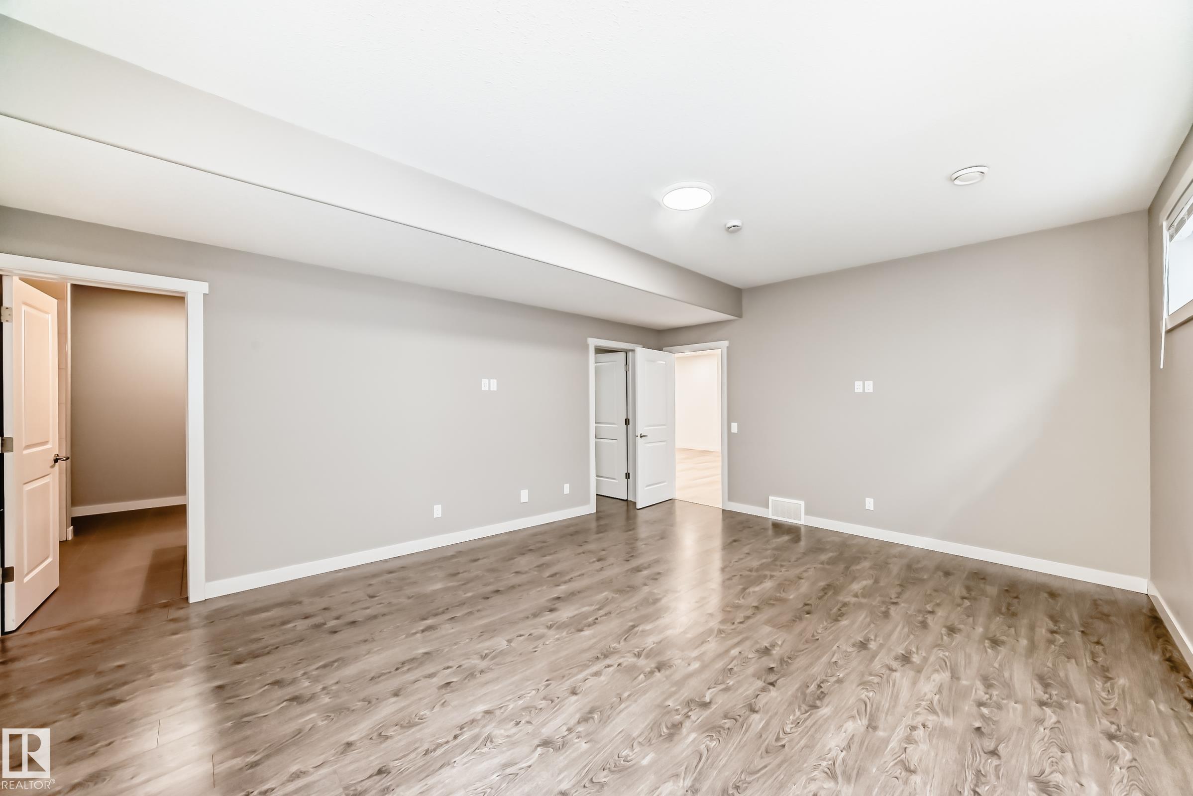 https://zimg.paragon.ice.com/ParagonImages/Property/PM/RAE/225411546/68/0/0/bf25e11a5741e87c16da475efbd63a68/1/2cc704e375cd348b6fd5abbfe8e6f752/225411546-4390b89d-e672-4bca-a9b9-e27468bb8507.JPG
