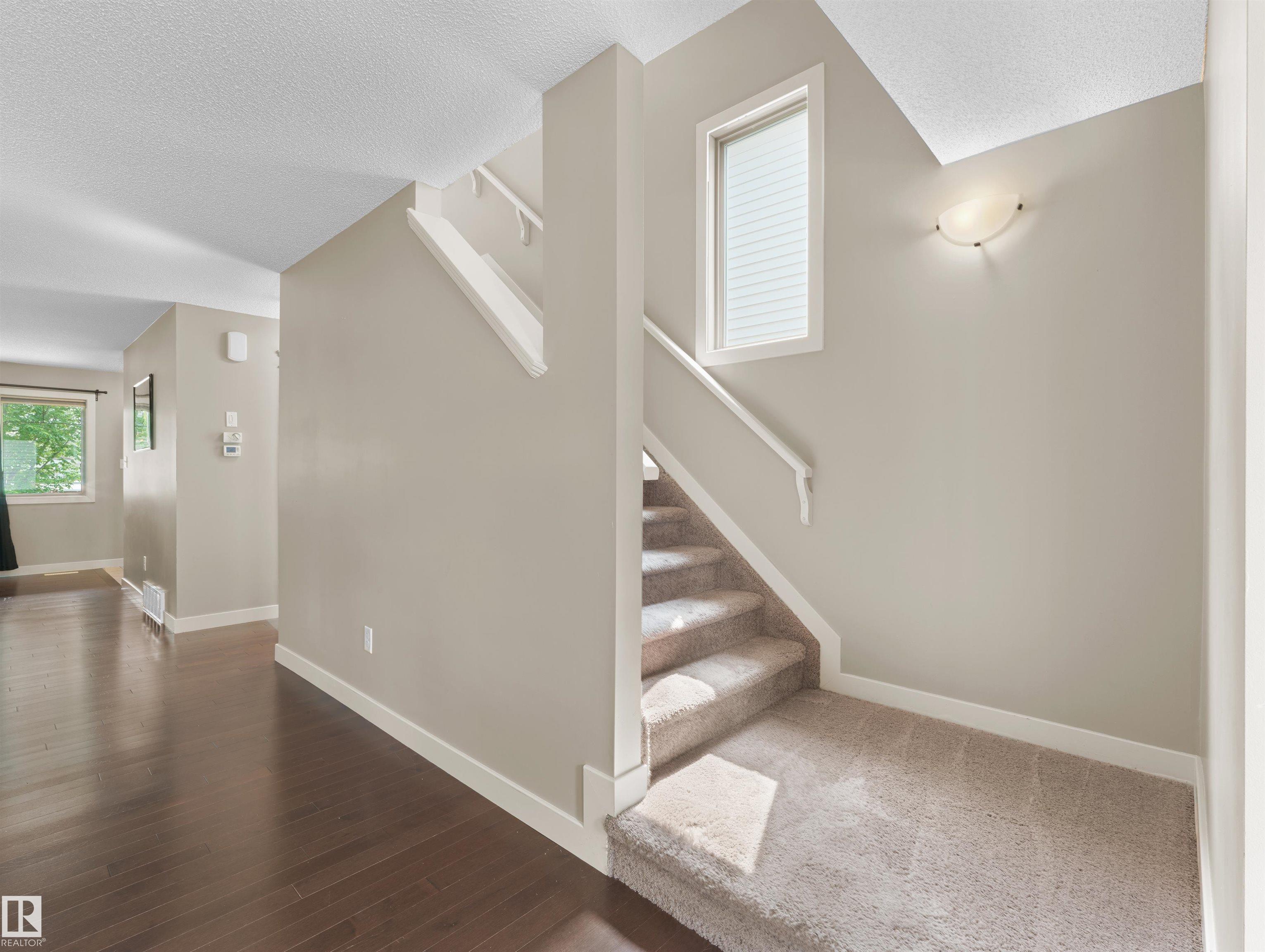 https://zimg.paragon.ice.com/ParagonImages/Property/PM/RAE/225411568/12/0/0/8aa75800b9c41ab01c98e69dffaec448/1/9278178917f8cfb299bc54d34dfbb9a3/225411568-C40F5DE9-1BBE-4A14-88EC-8470297783B3.JPG