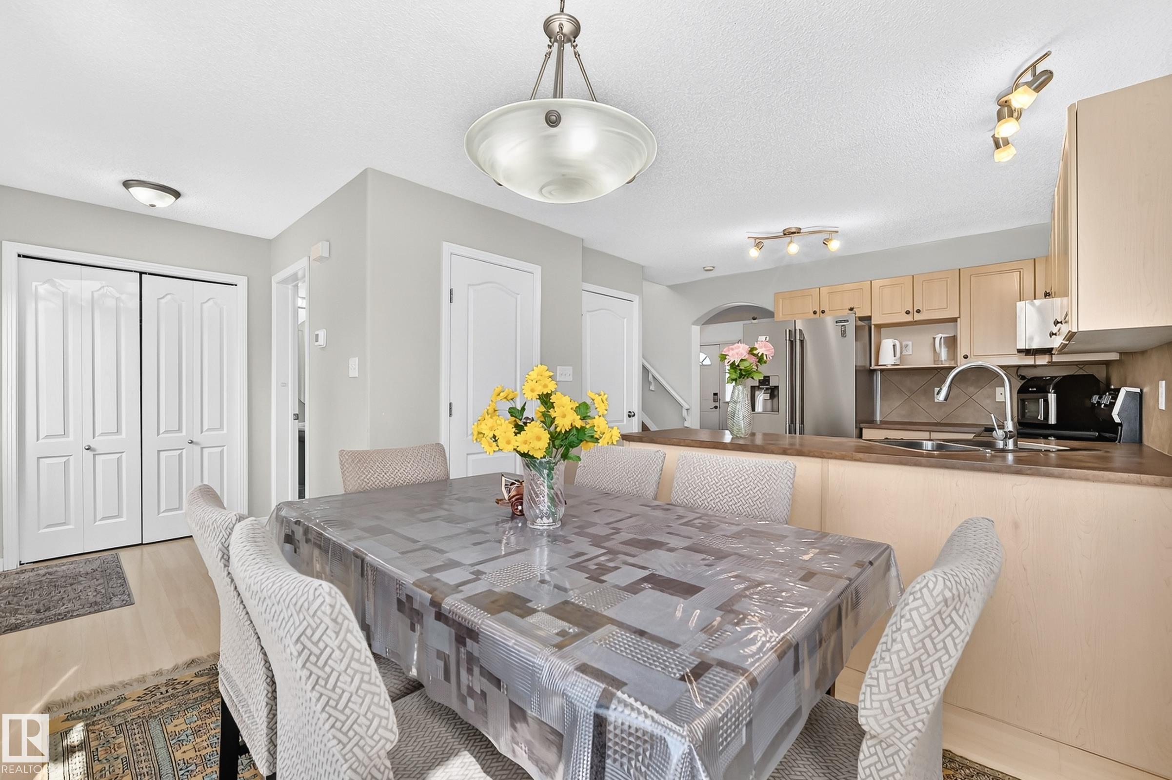 Photo 23 at 1126 Grantham Drive NW, Glastonbury, Edmonton
