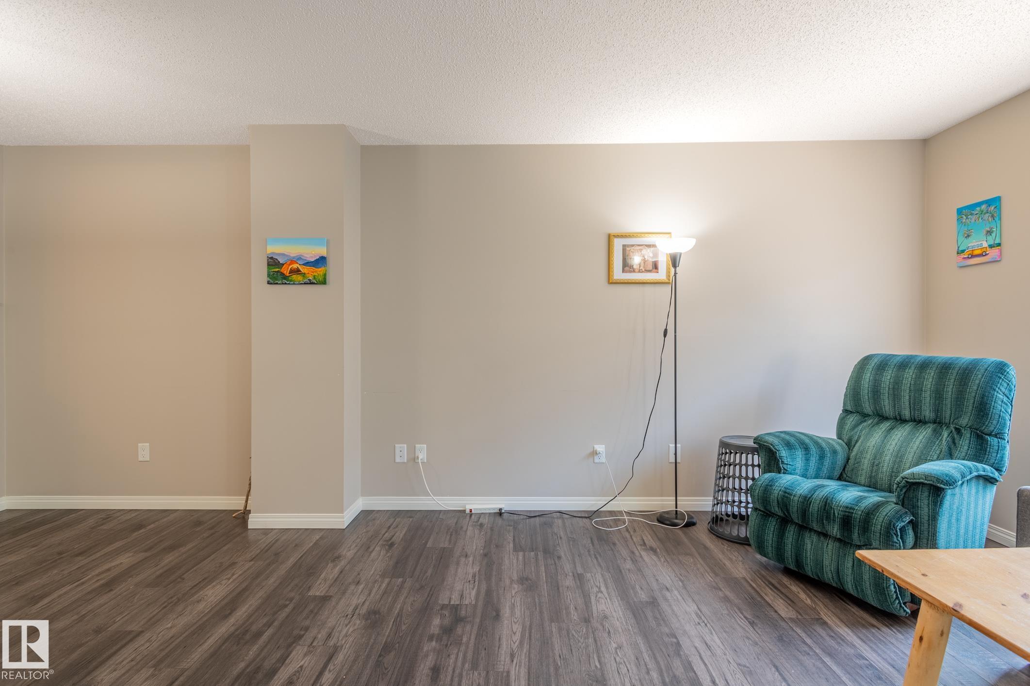 https://zimg.paragon.ice.com/ParagonImages/Property/PM/RAE/225411585/22/0/0/f891b478b8a4d1ad65c727413edfe494/1/96fd29e006a5571f0669e14a9e81cc7d/225411585-9438b492-c0fc-47fb-836b-aaa76541ee2b.JPG