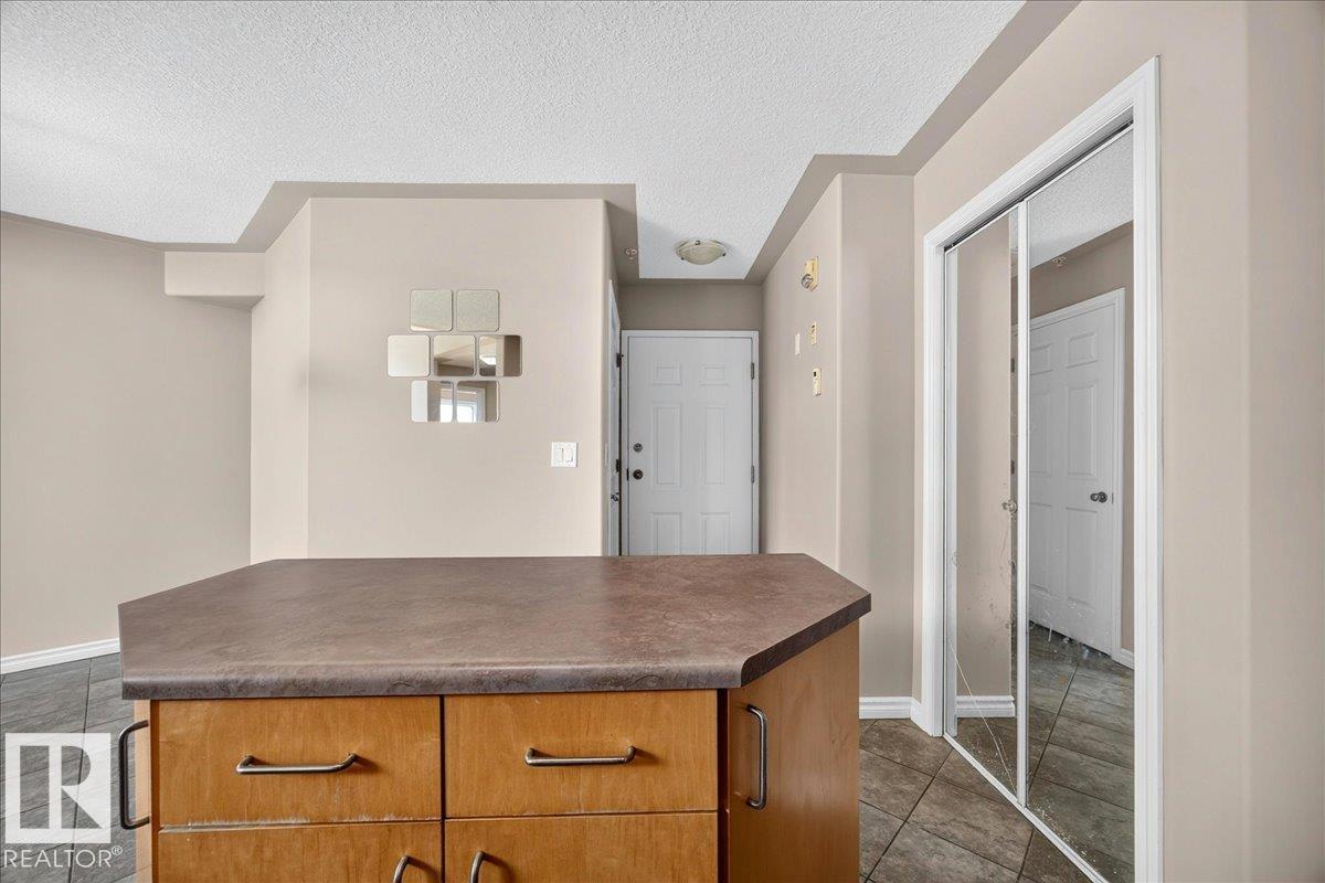 Photo 14 at 503 - 10033 116 Street NW, Wîhkwêntôwin, Edmonton